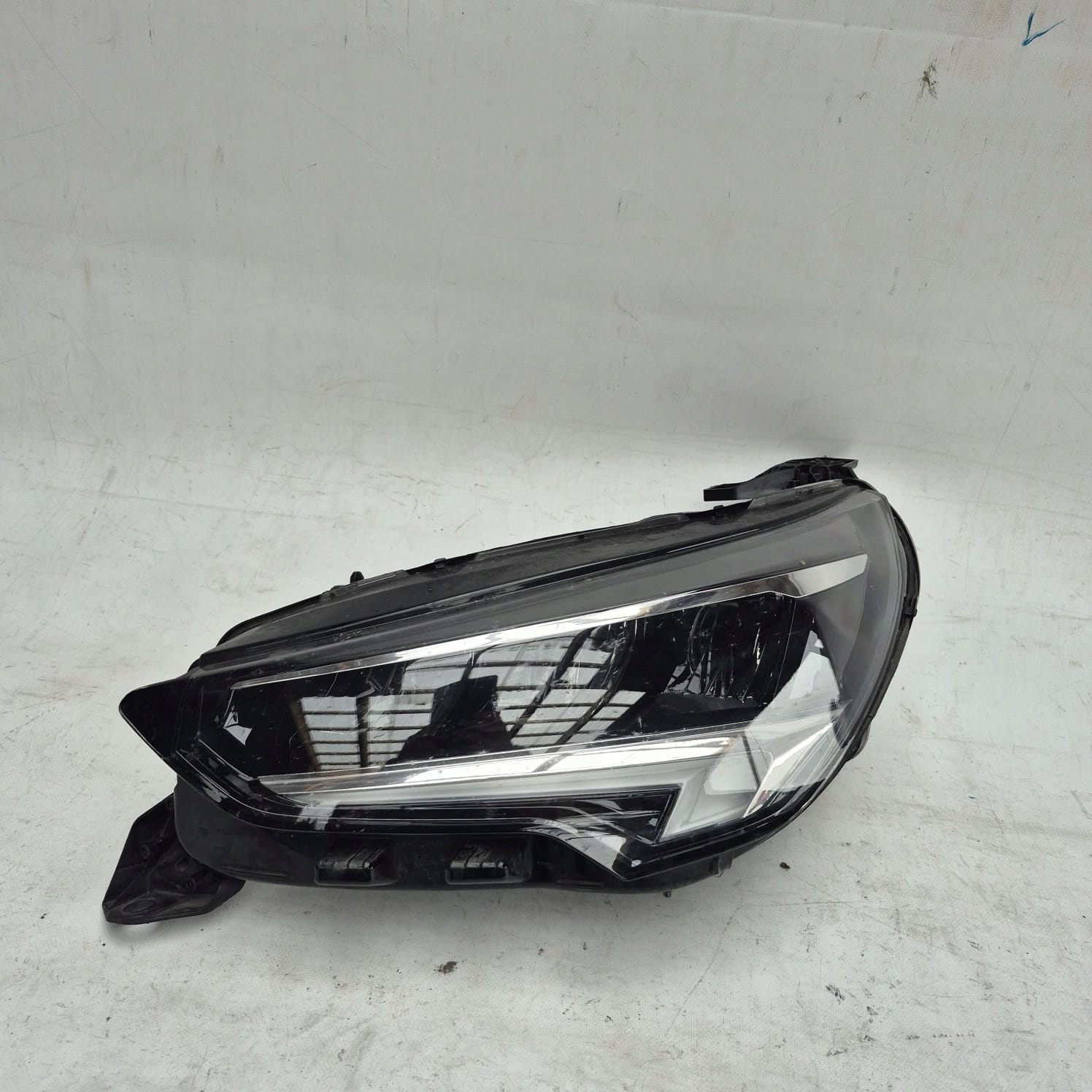 OPEL CORSA F 19- light left front front FULL LED 39162653 9829522780