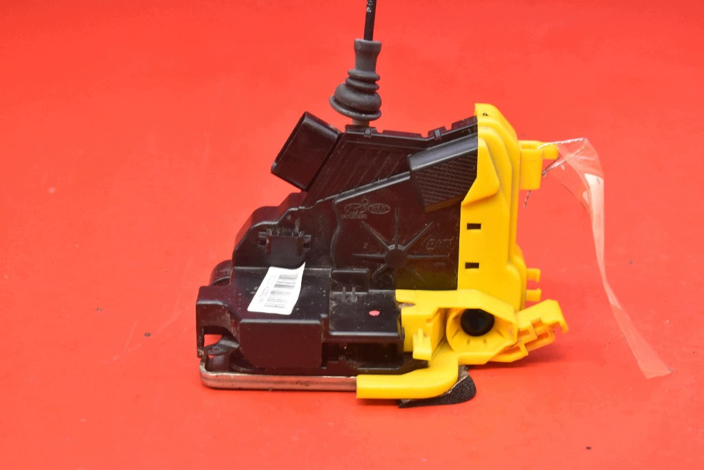lock door left front front EU 81310-A2100 KIA CEED 2 II KOMBI 12-15