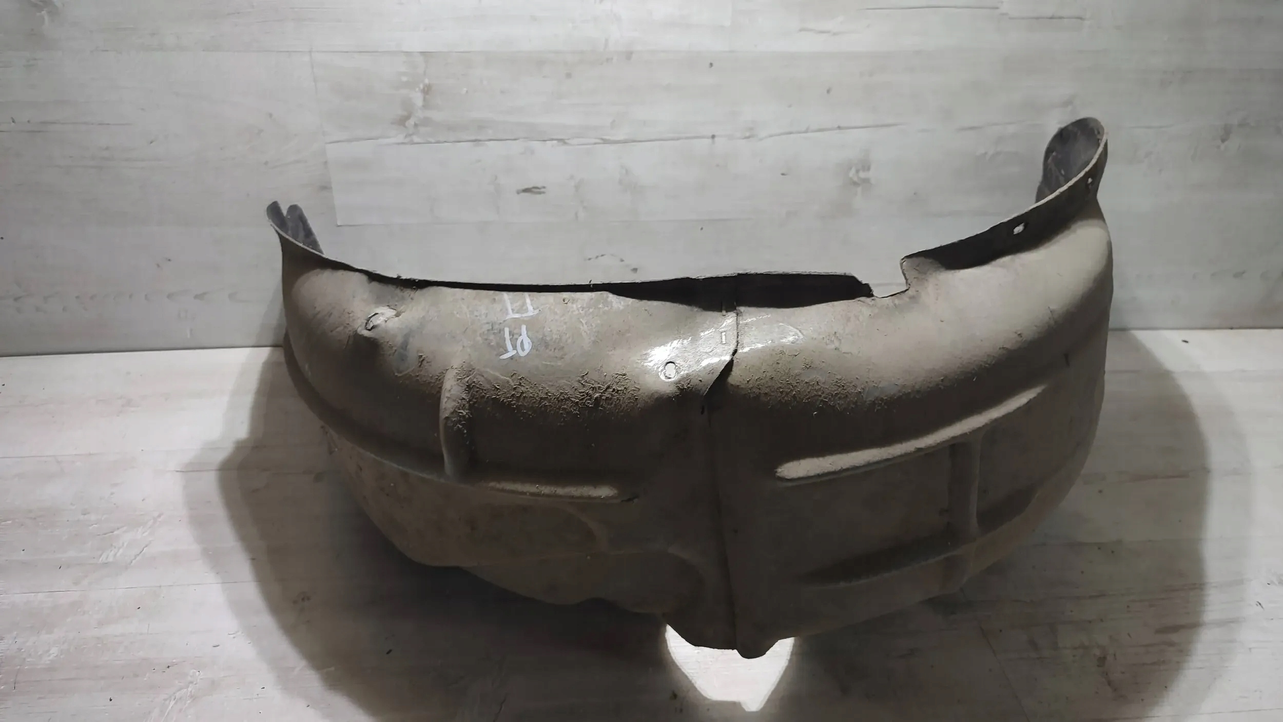 Audi TT 8J 13r 2.0tdi rear part side left mudguard