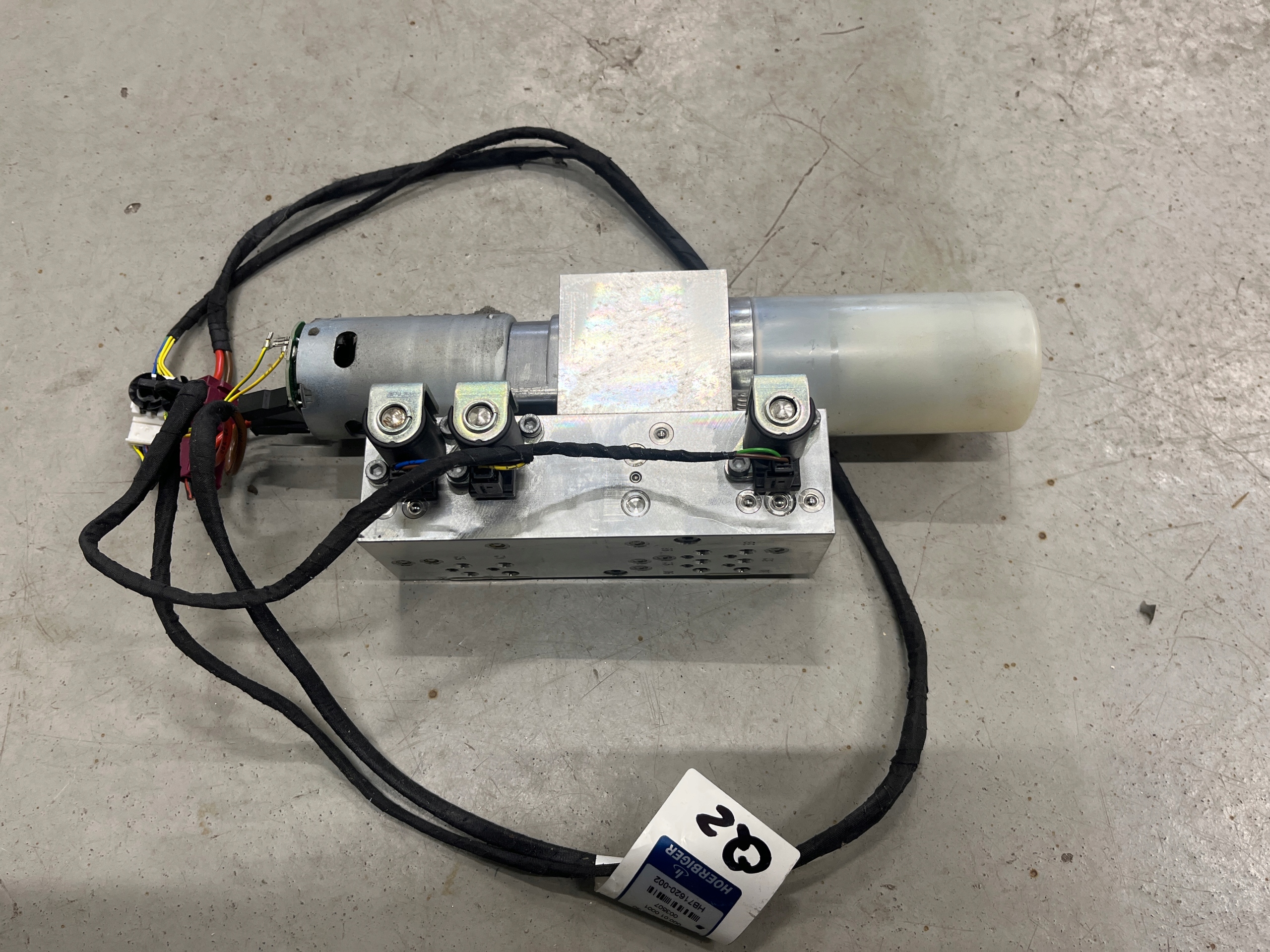 MERCEDES R231 SL400 pump roofs A2318000030