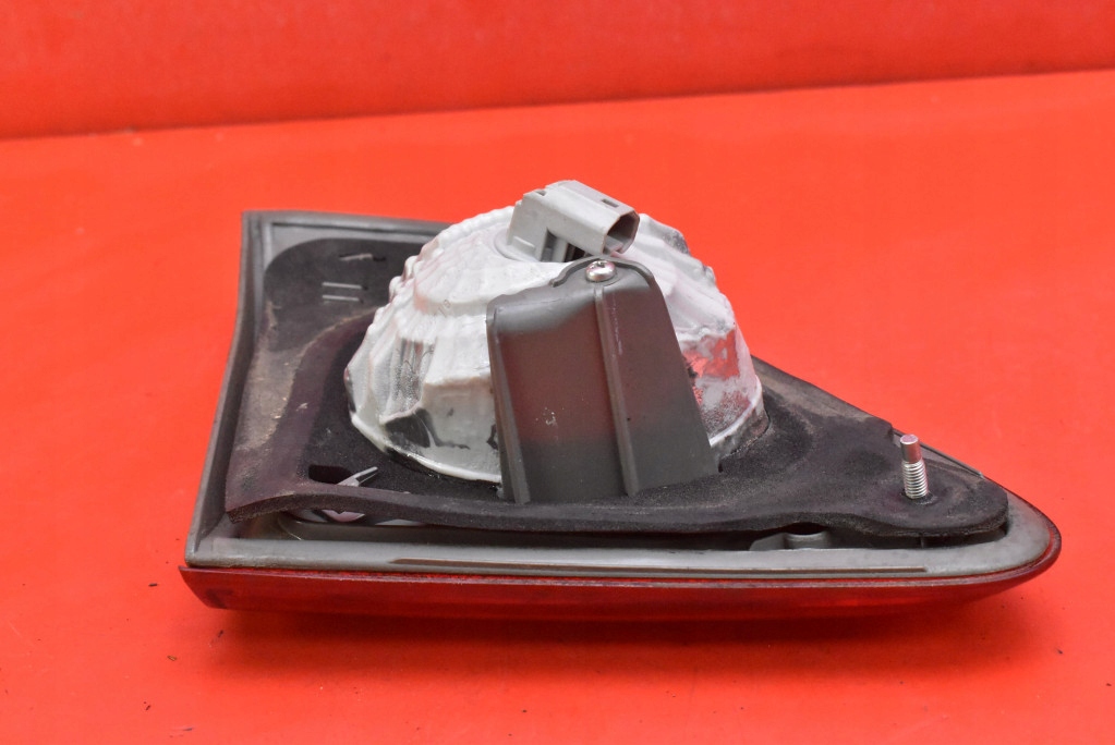 light right rear part rear TOYOTA COROLLA E14 sedan 06-10