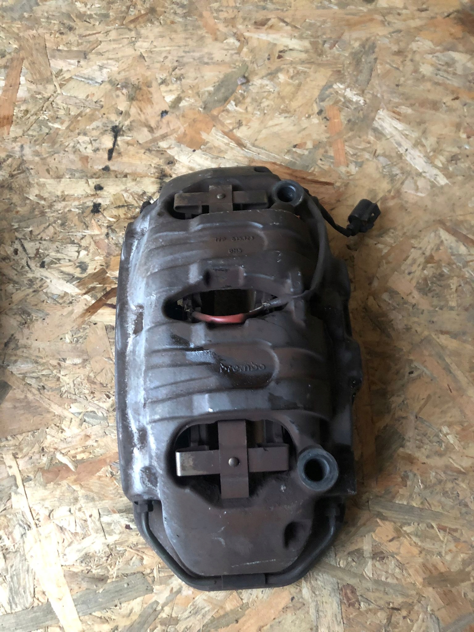 caliper brake CAYENNE 7P front right left
