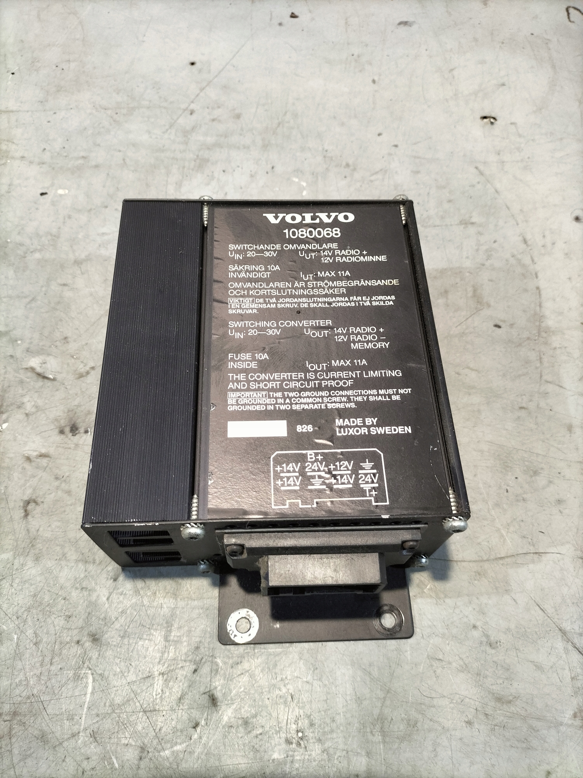 control unit PRADU VOLVO 1080068