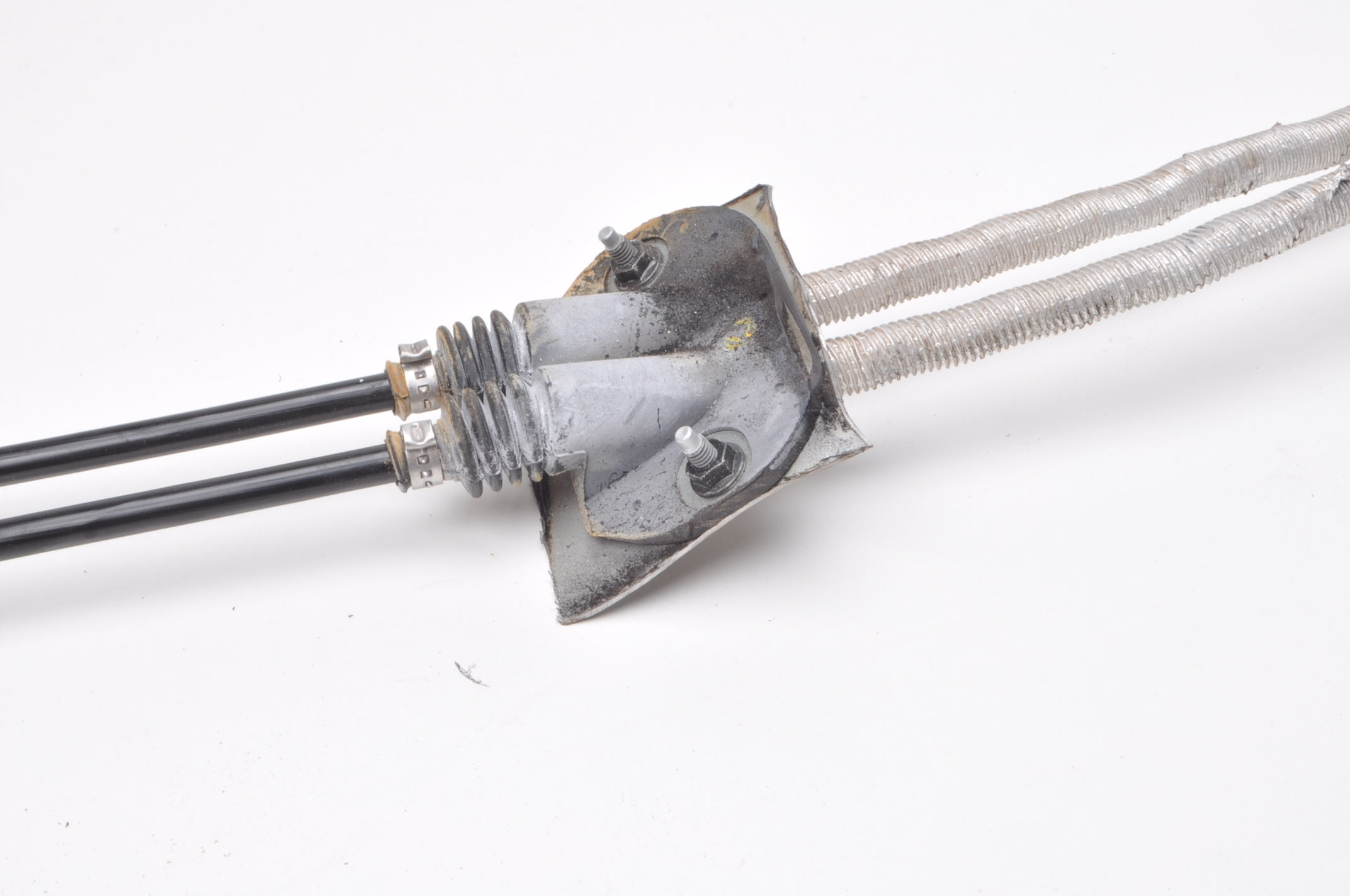 VOLVO C30 S40 II C70 V50 2.0 D3 LINKI ZMIANY BIEGÓW 31256802 Rodzaj skrzyni Manualna