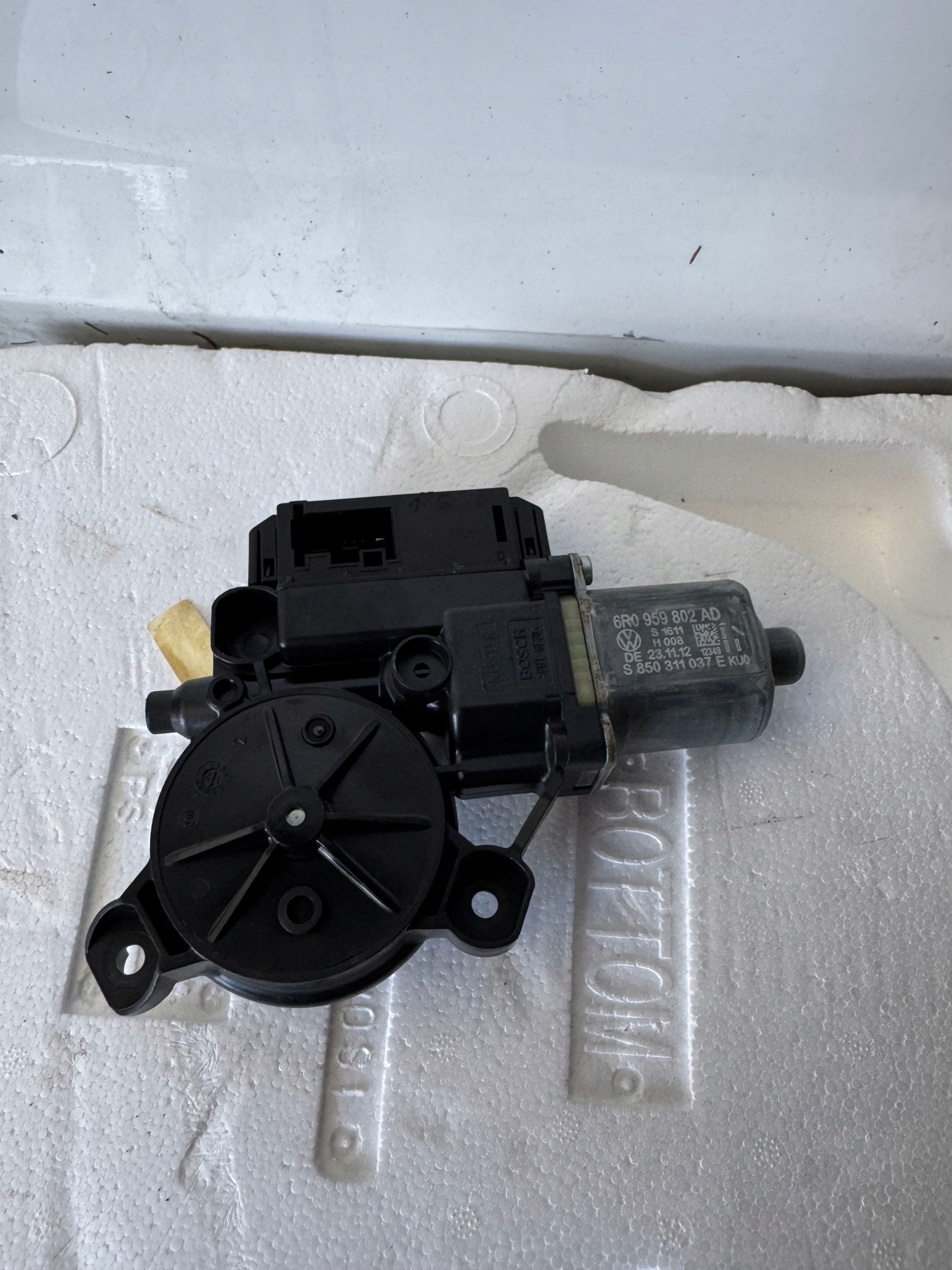 VW POLO 6R mini motor windows front right 6R0959802AB