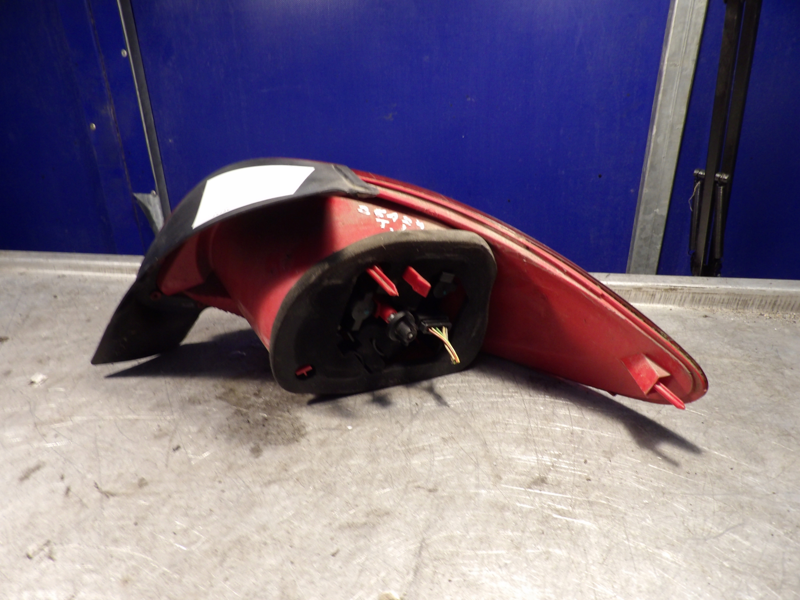 Peugeot 206+ light rear left 11-8058L