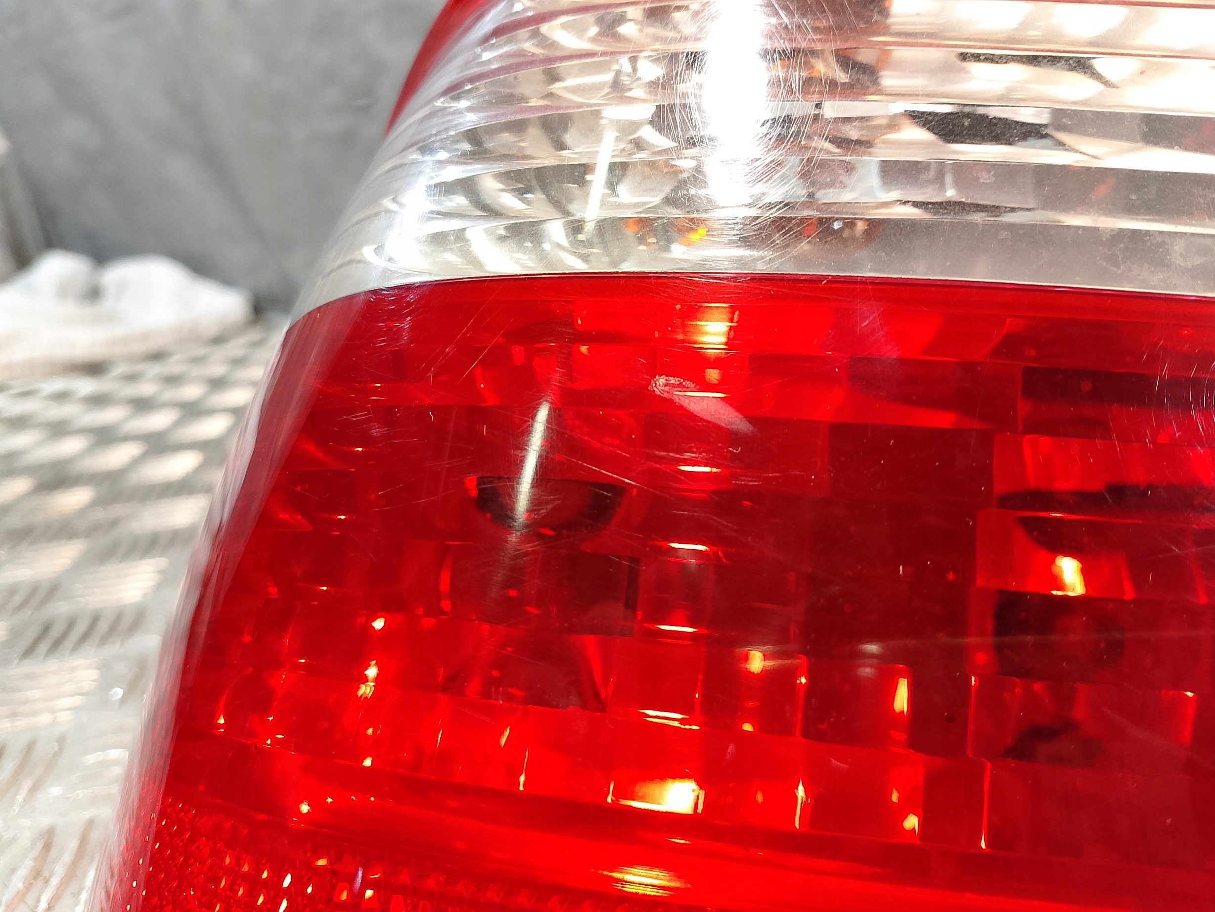 light rear left left rear part BMW E46 LIFT FL sedan 6910531