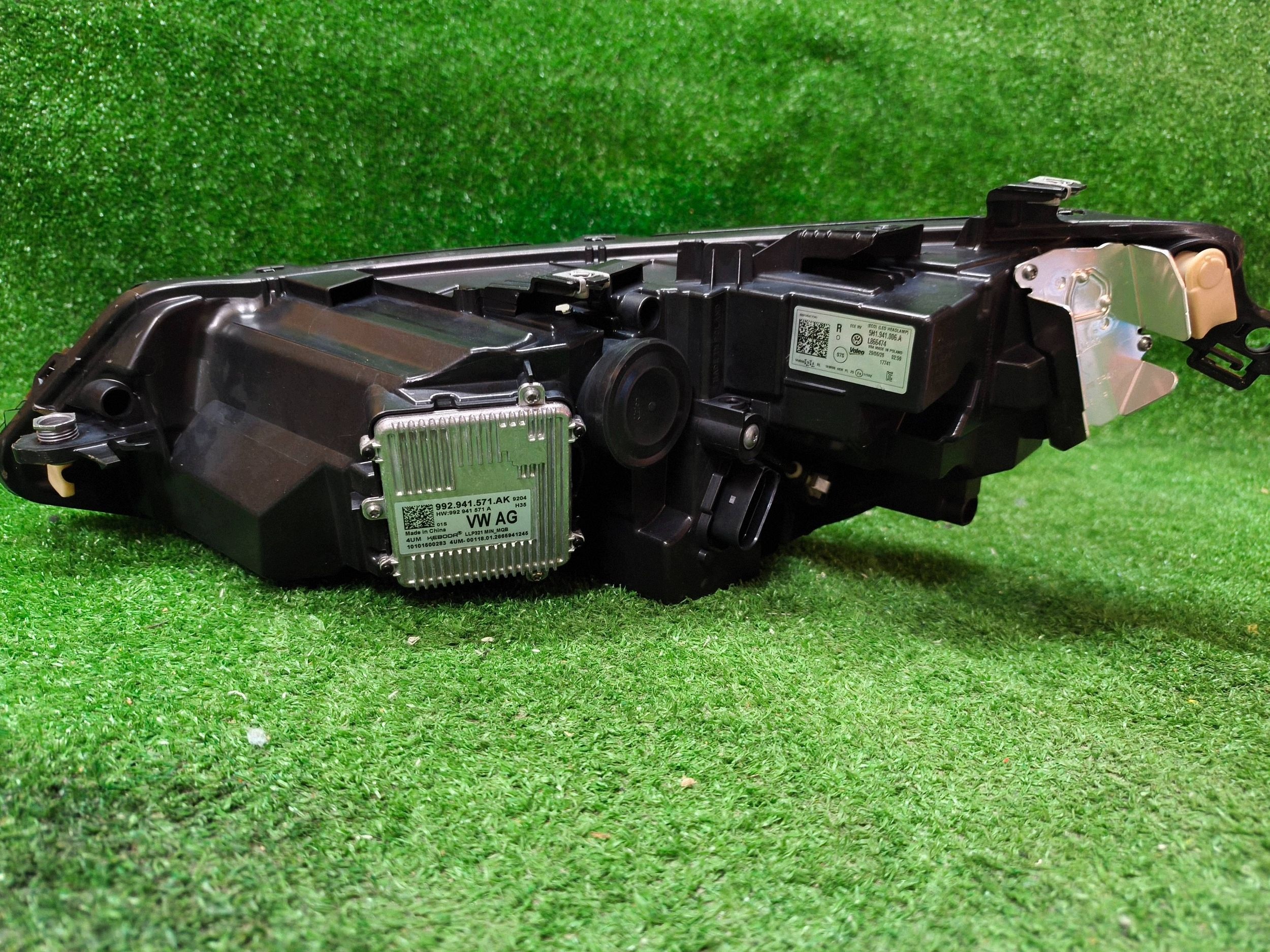 REFLEKTOR right front VW GOLF VIII 24- LIFT FULL LED NR.1599