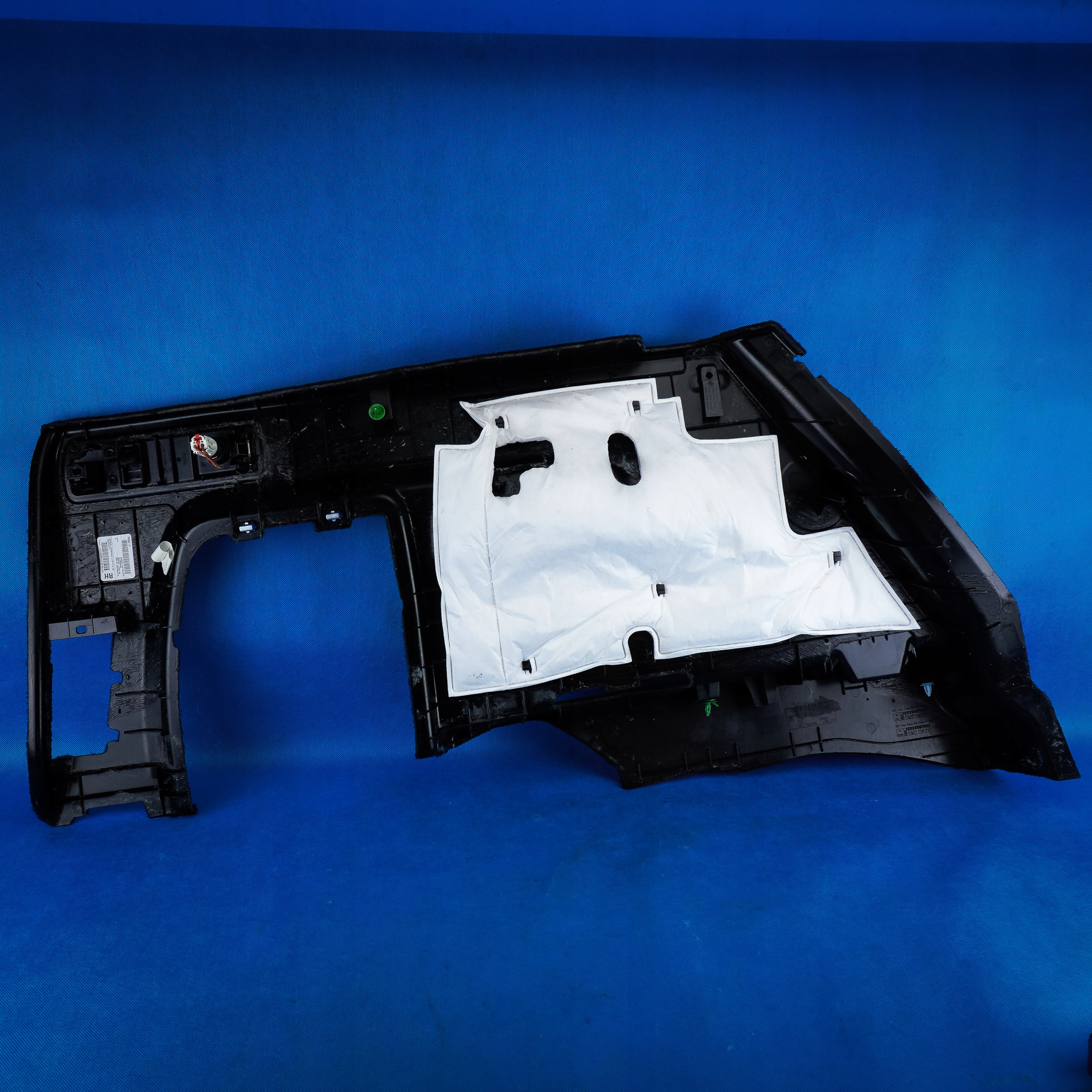 boot upholstery right BMW X5 G05 7osob 51475A0B6B4 5A0B6B4