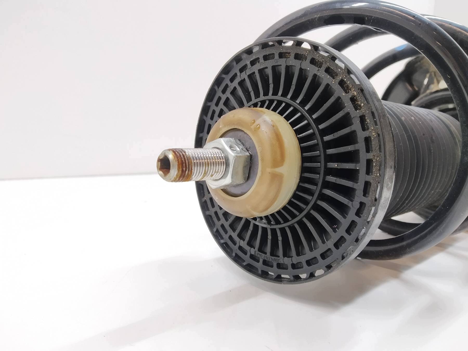 shock absorber right front 1.6 E-TECH 543026917R Renault Captur II (2019-)
