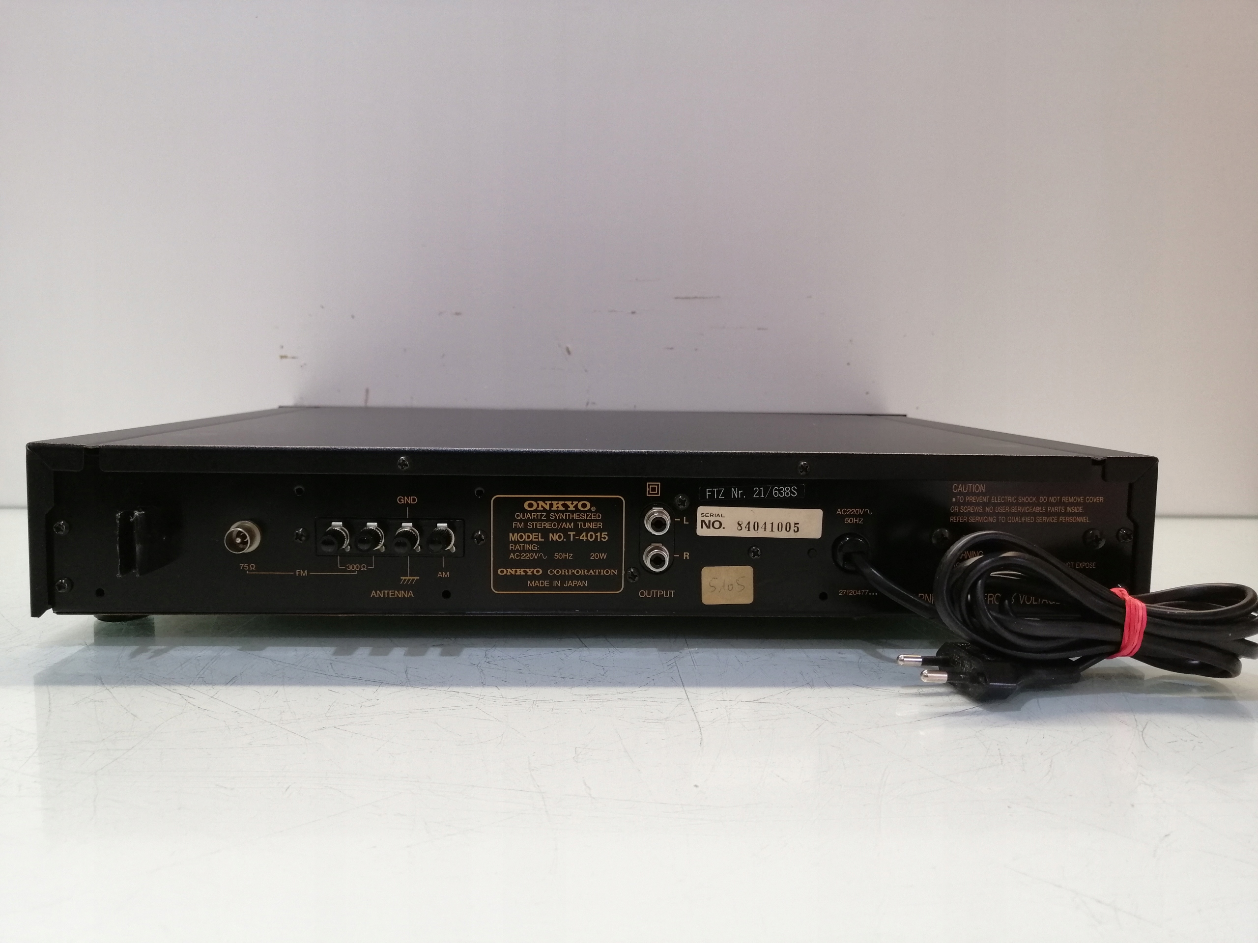 TUNER ONKYO T-4015 Model T-4015