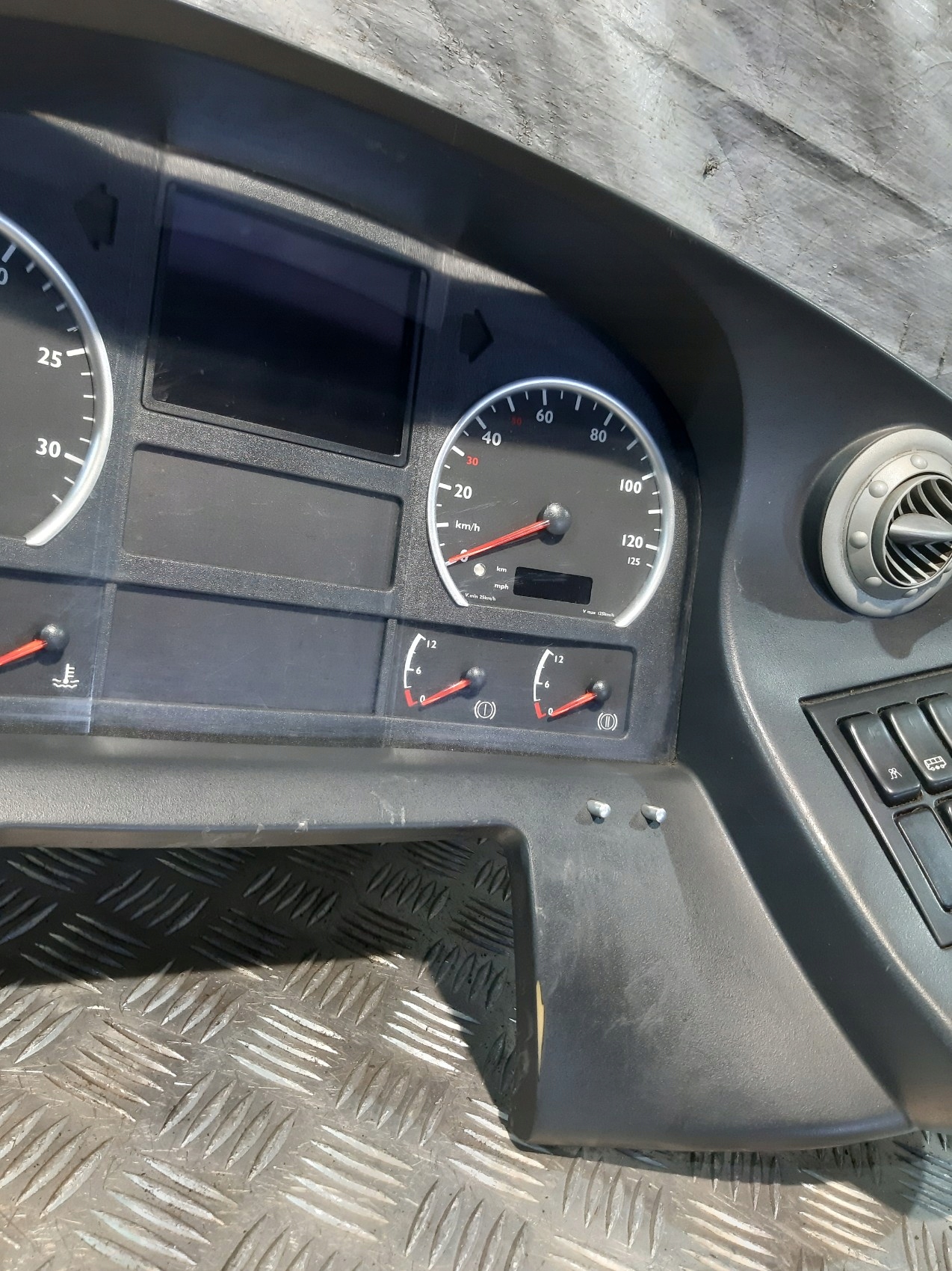 MAN running board wskaznikow dials dials dashboard instrument panel 81.27202-6158