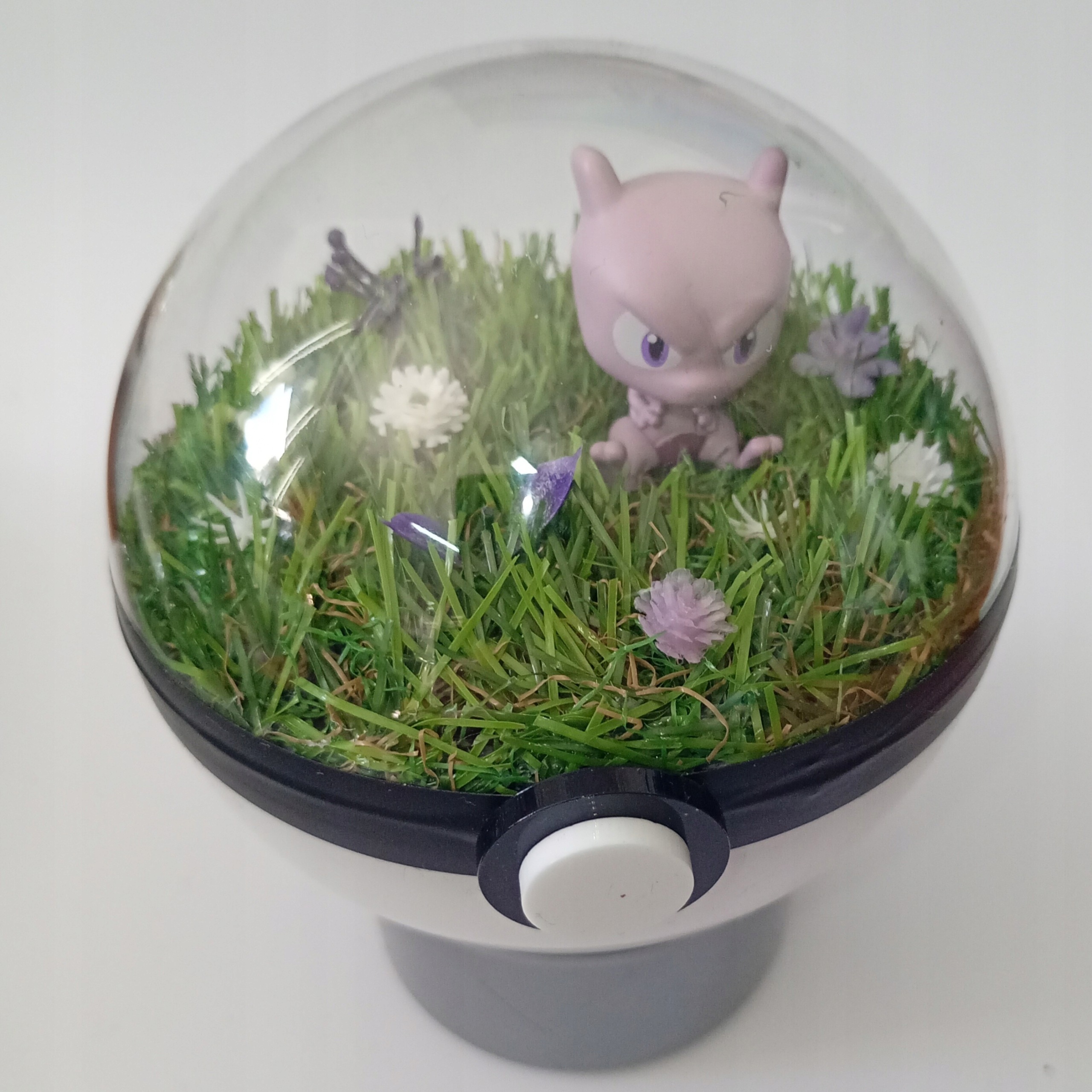 Mewwo Pokeballové Terárium Unikátní Diorama Pokémon Handmade 10CM