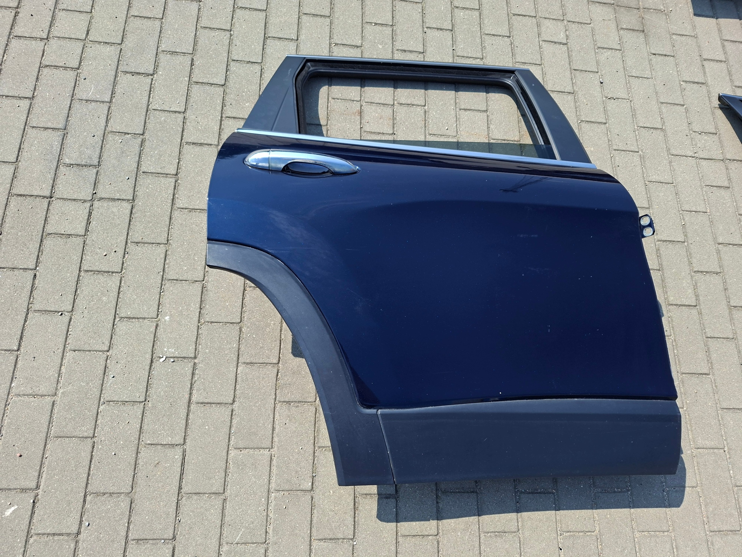 door rear part right rear. right complete JEEP CHEROKEE KL PBU