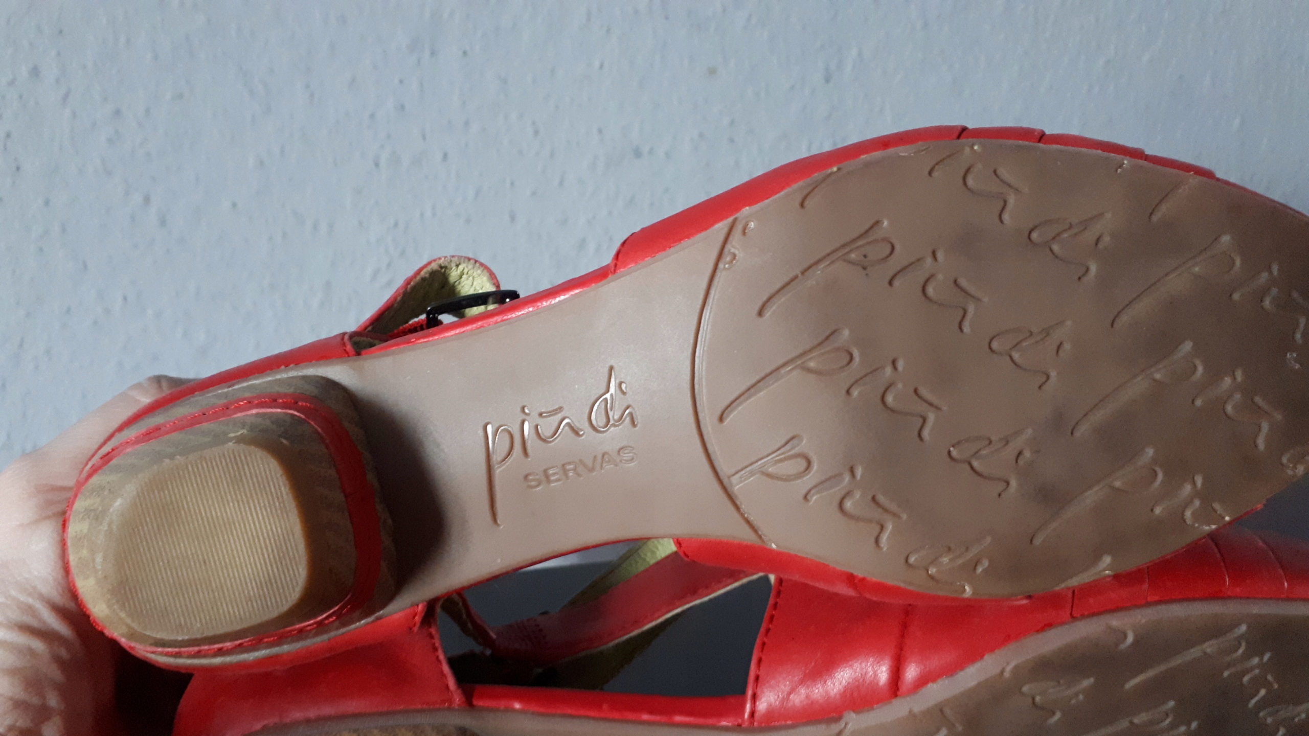 PIUDI SERVAS PÓŁBUTY DAMSKIE 37 Wzór dominujący bez wzoru