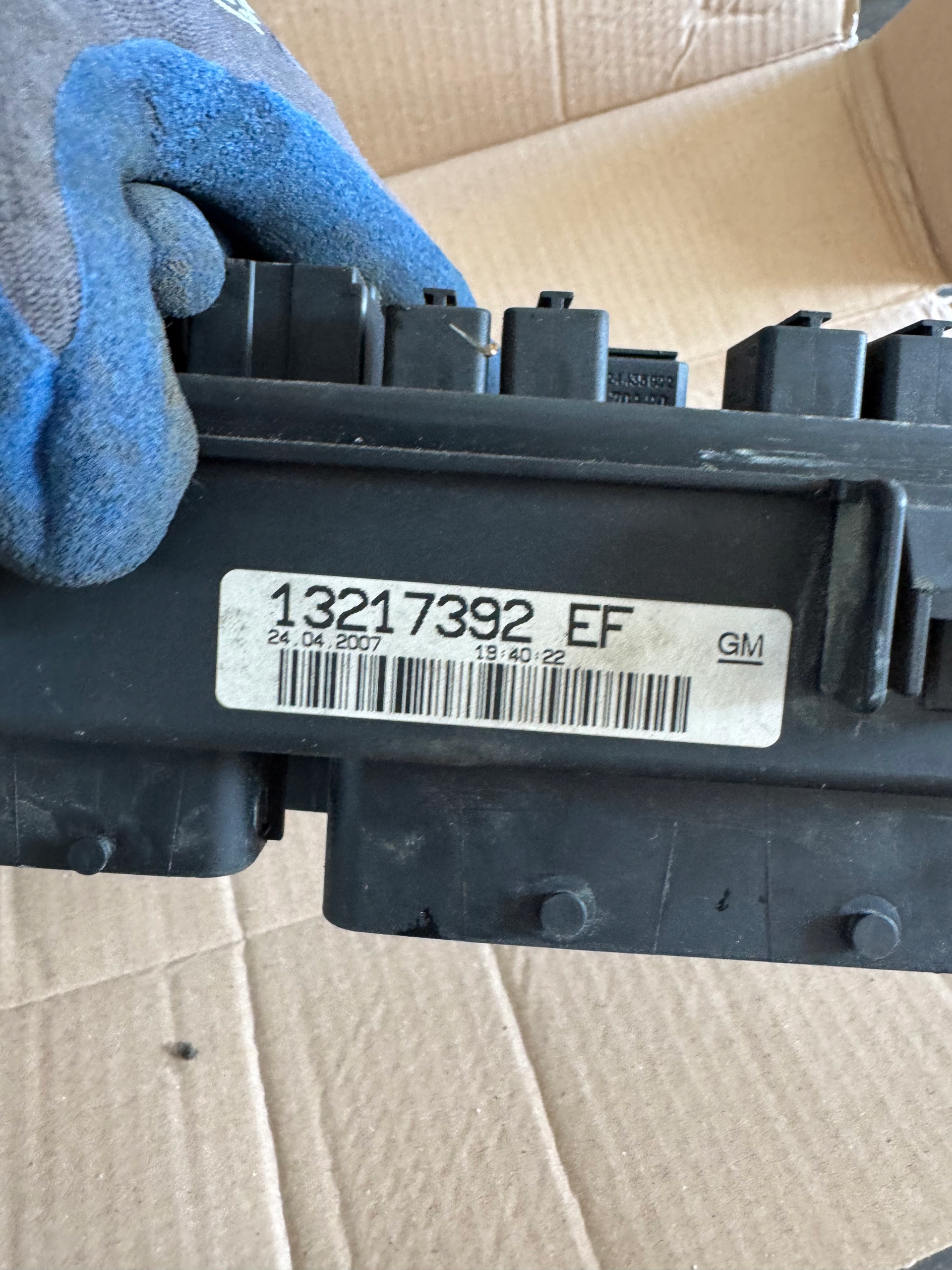 OPEL CORSA D Module fusibles 13217392 EF