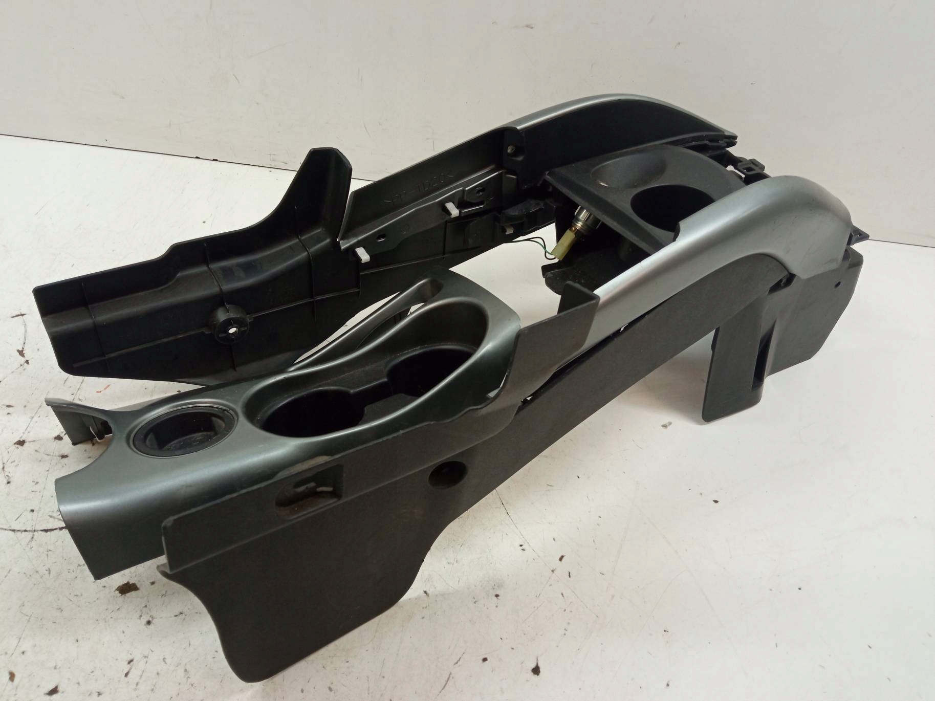 TUNEL mitte DEKOR KOMPLET Mitsubishi Outlander II (2005-2013)