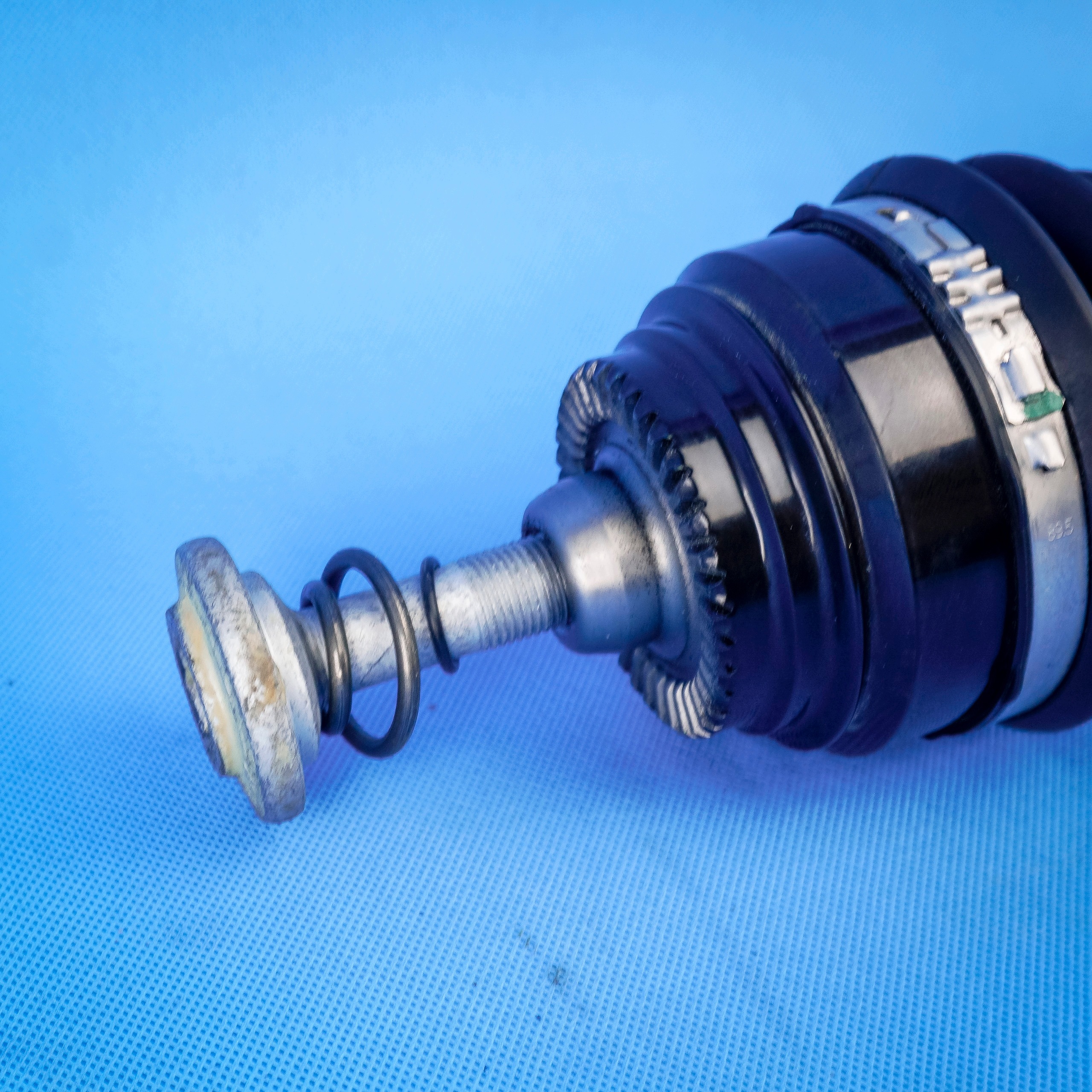 semi-axis front front right BMW 5 G30 31609846770 9846770 25km