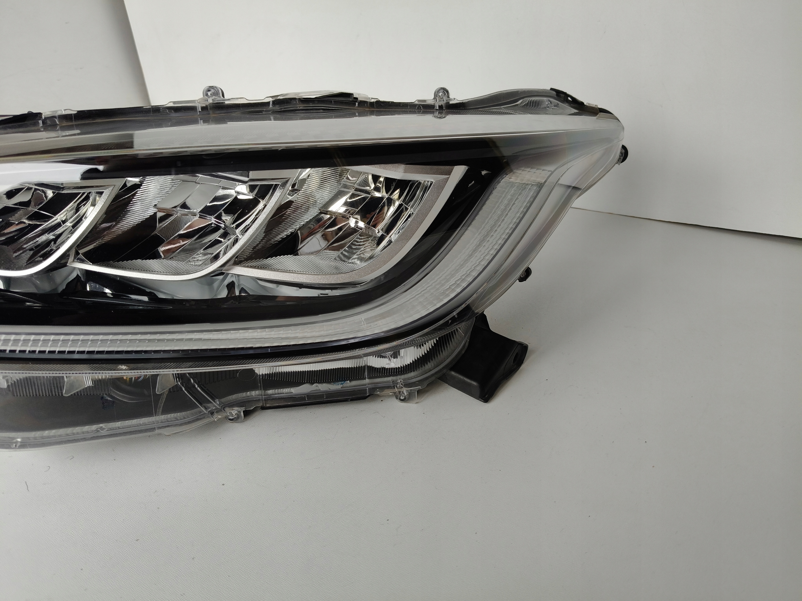 light left REFLEKTOR VW CRAFTER II 7C 7C0 17