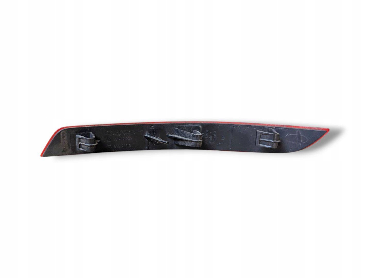 Odblask left side Opel Astra J 2011 13282239