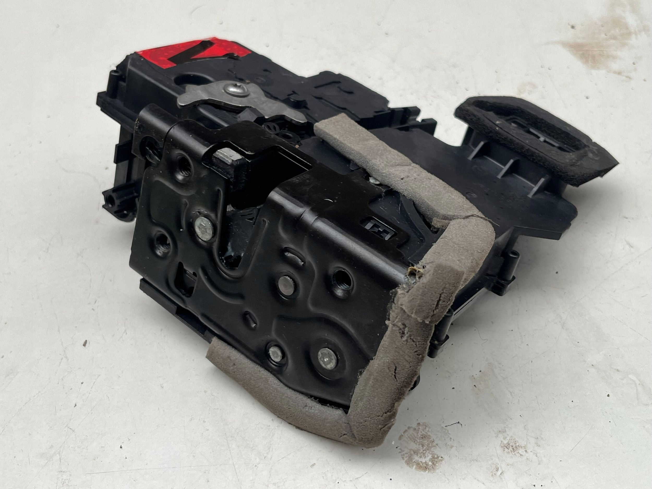 AUDI A7 C8 Schloß Tür rechts heck 4K0839016P @M