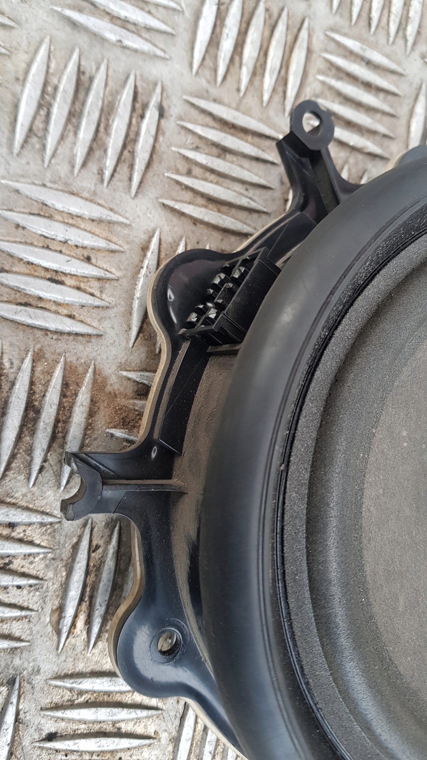 AUDI A4 B6 B7 speaker front rear part