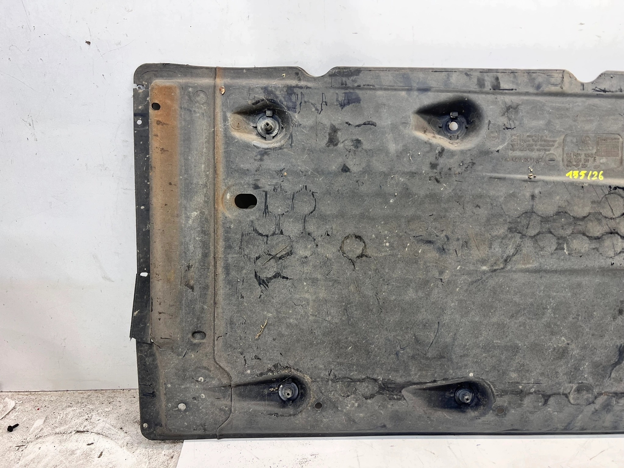cover chassis left AUDI A3 8P 1K0825211E 155/26