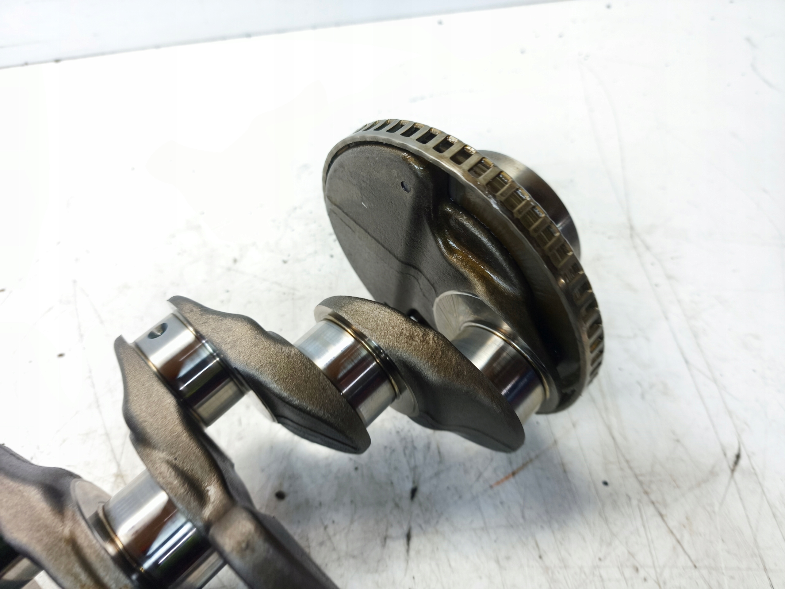 crank + PANEWKI AUDI A4 B9 A5 8W 2.0 TFSI 06LF *48*