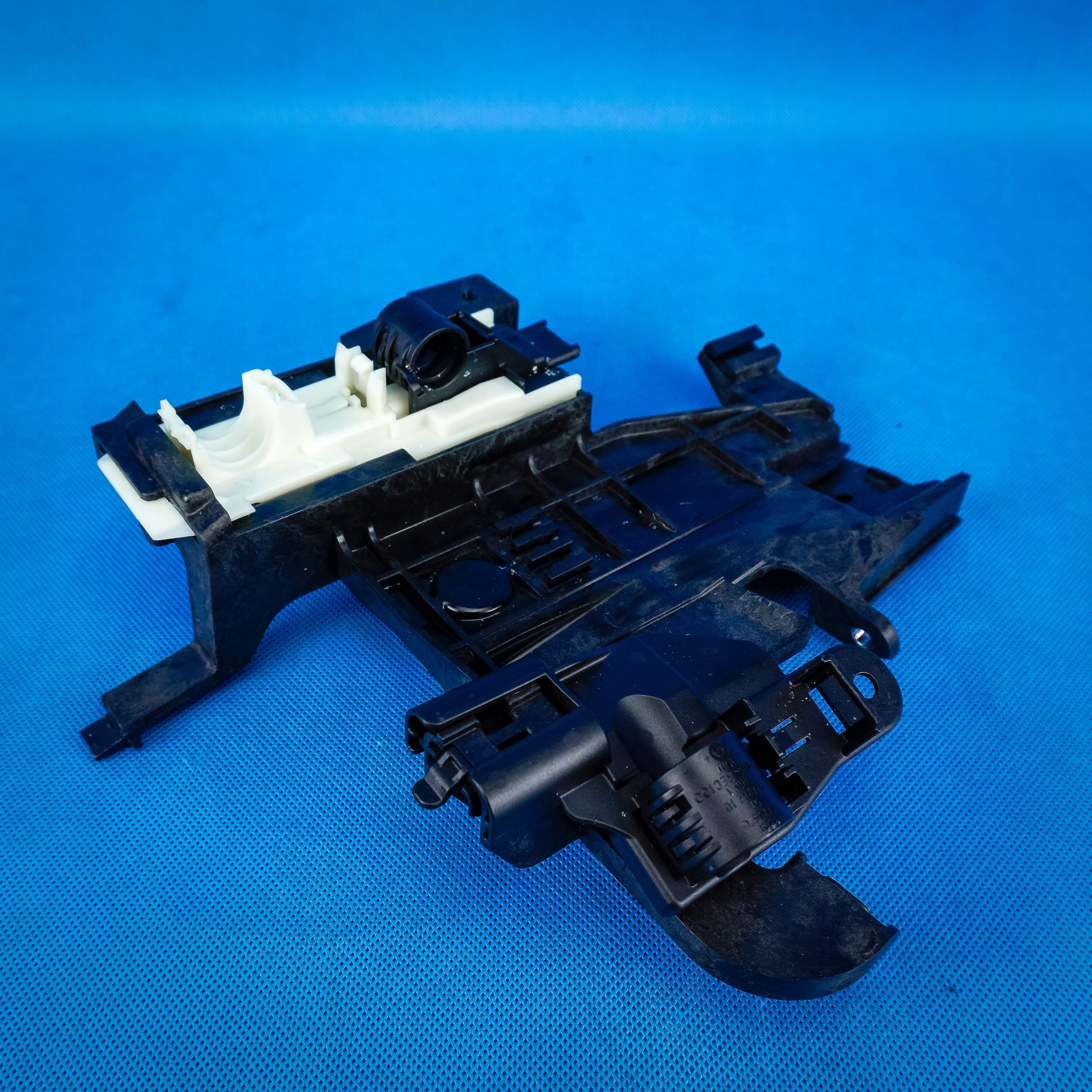 support unité commande moteur BMW X5 G05 X6 G06 12908663502 8663502