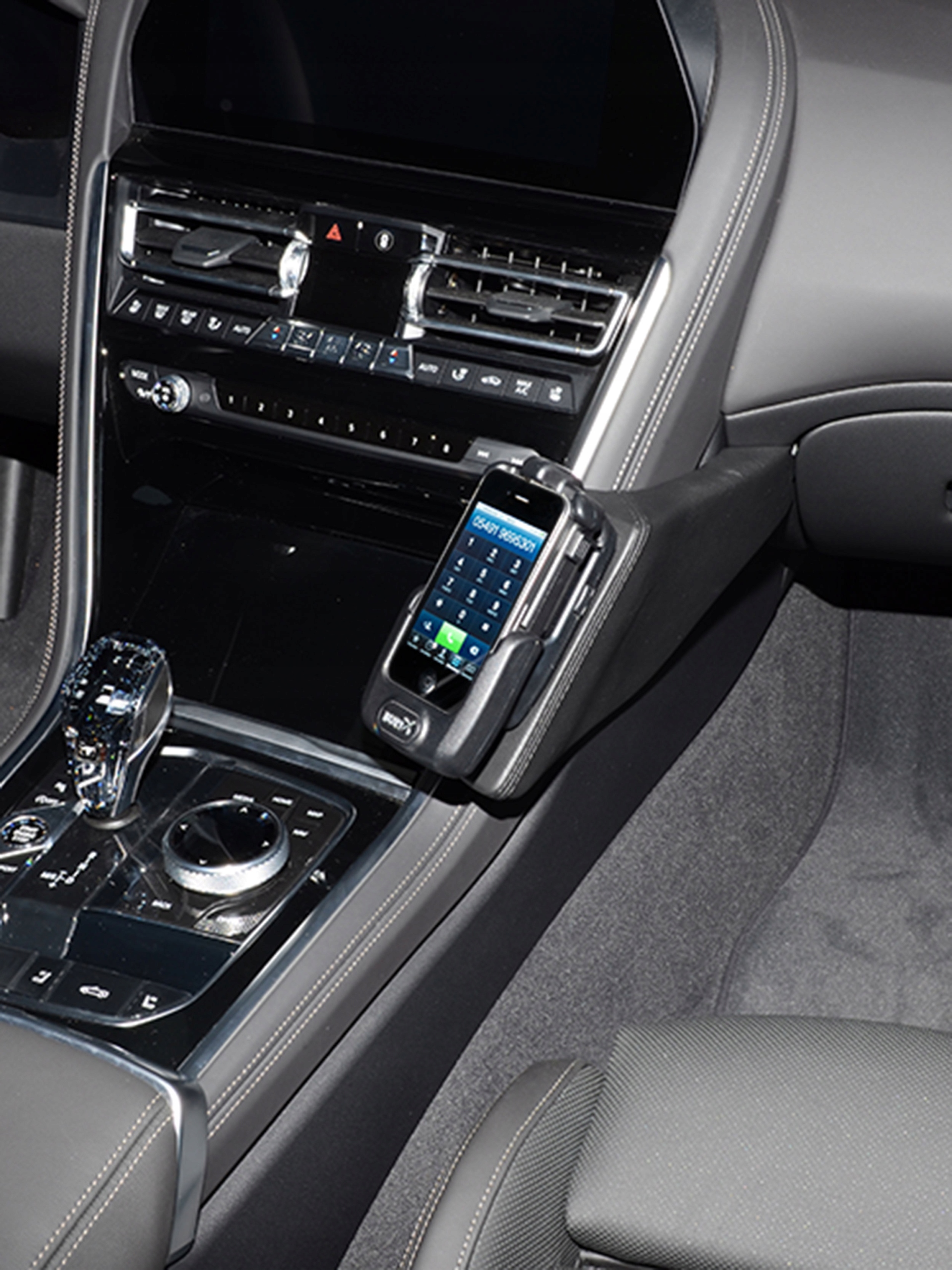 Držák na telefon Kuda Bmw 8 od 11/2018