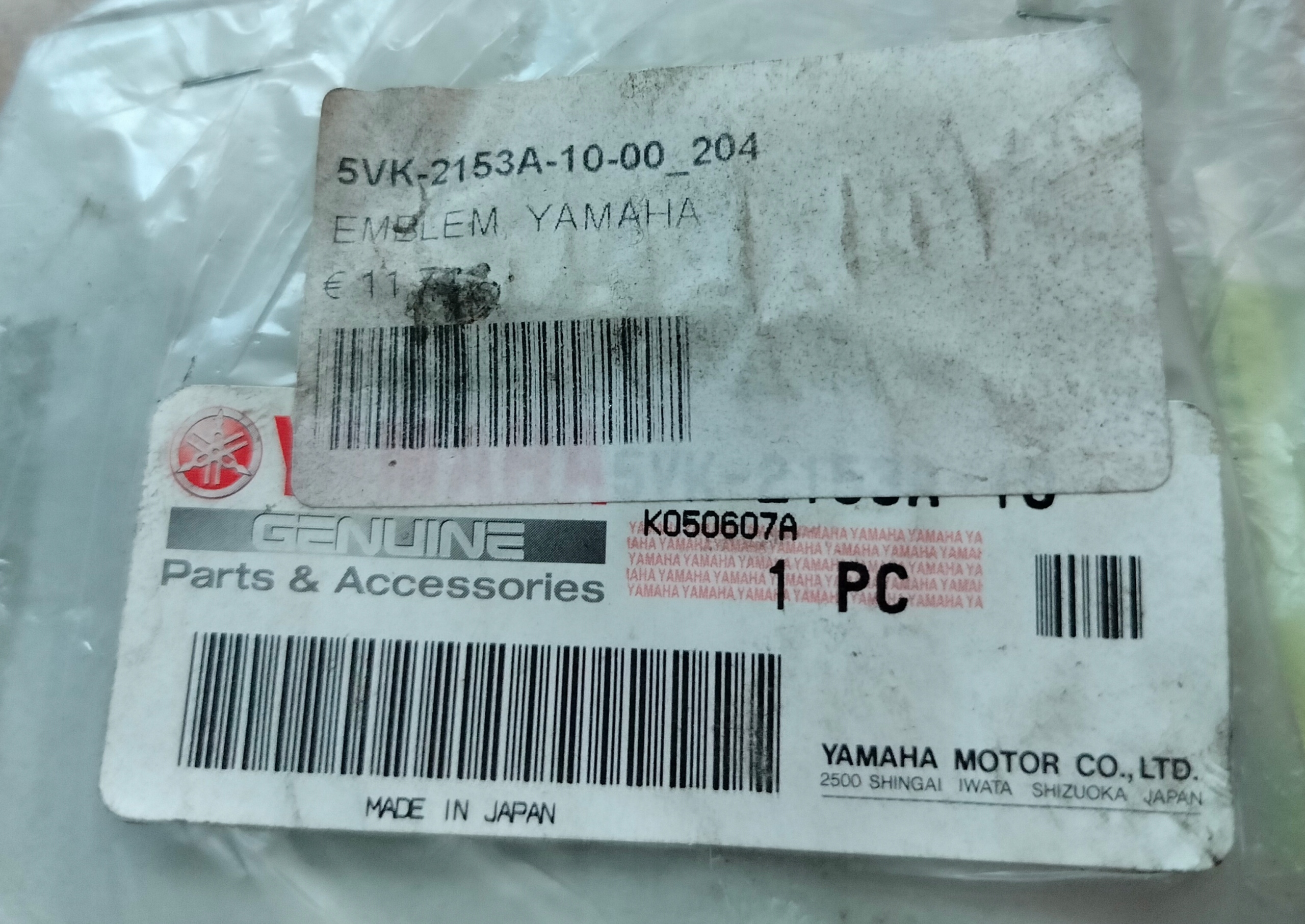 EMBLEMAT NAPIS ZNACZEK ORYGINAŁ YAMAHA XT660R 2004 Numer katalogowy części 5VK-2153A-10-00