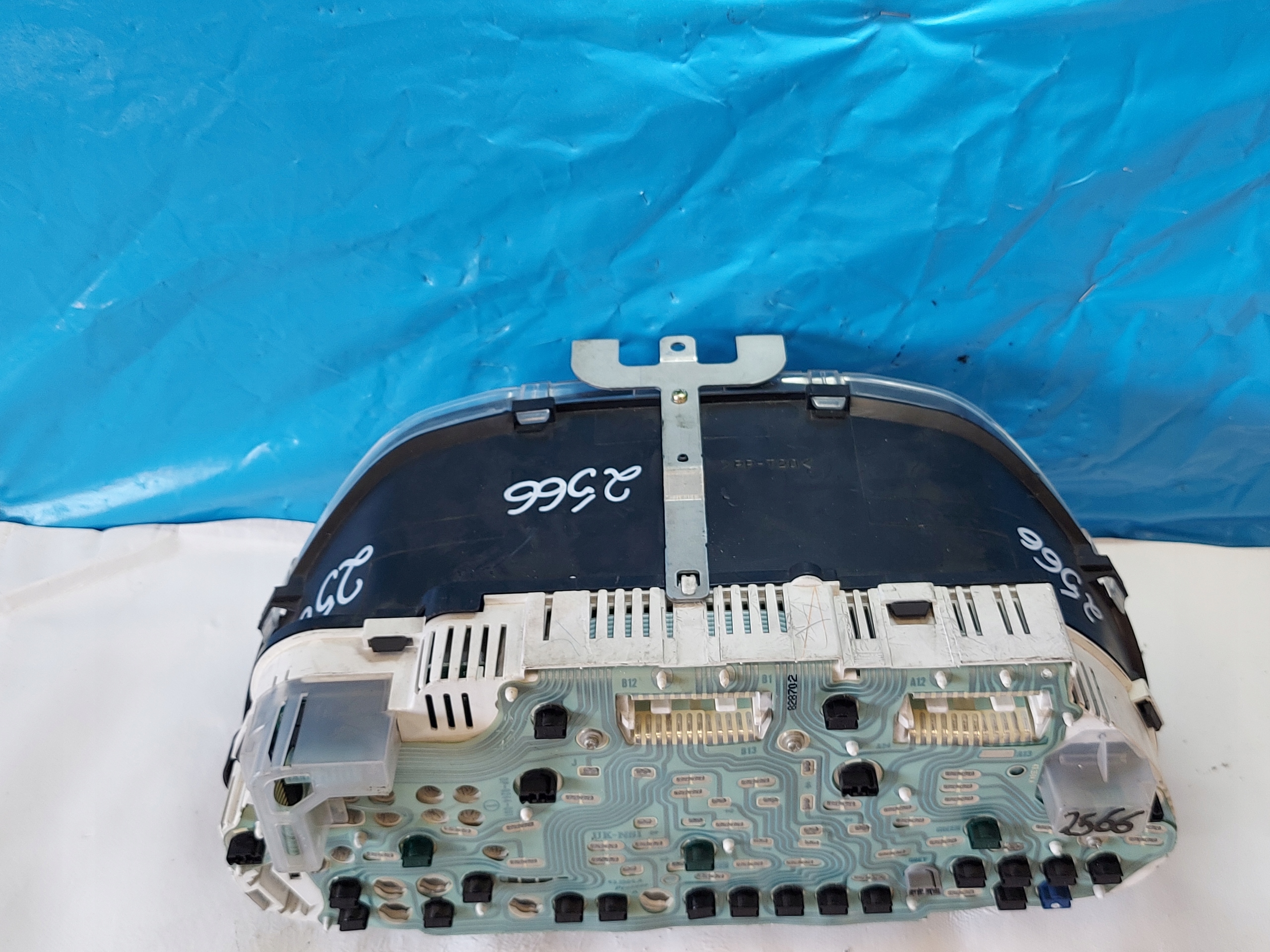 dials clock VOLVO V40 and 1.9 TD 30857486