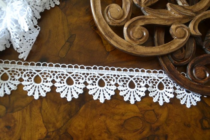 

Koronka gipiura biała 6 cm nr 43