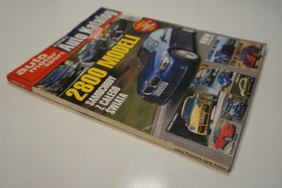 SAMOCHODY ŚWIATA 2007 NOWY AUTO KATALOG Wydawnictwo inne