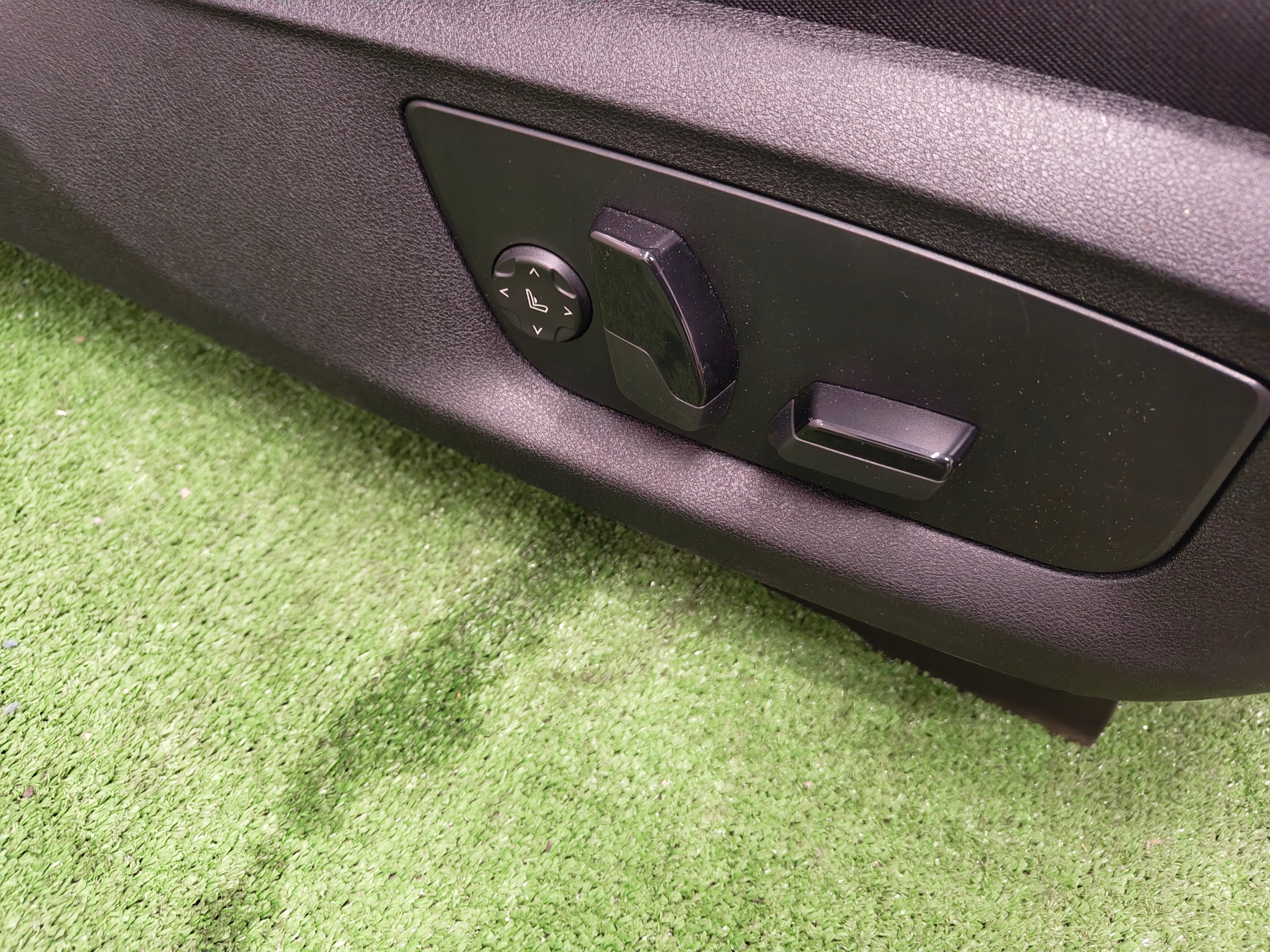 BMW 5 G30 mitte verkleidung Sitze TUNEL Sitz Seiten HARMAN KARDON
