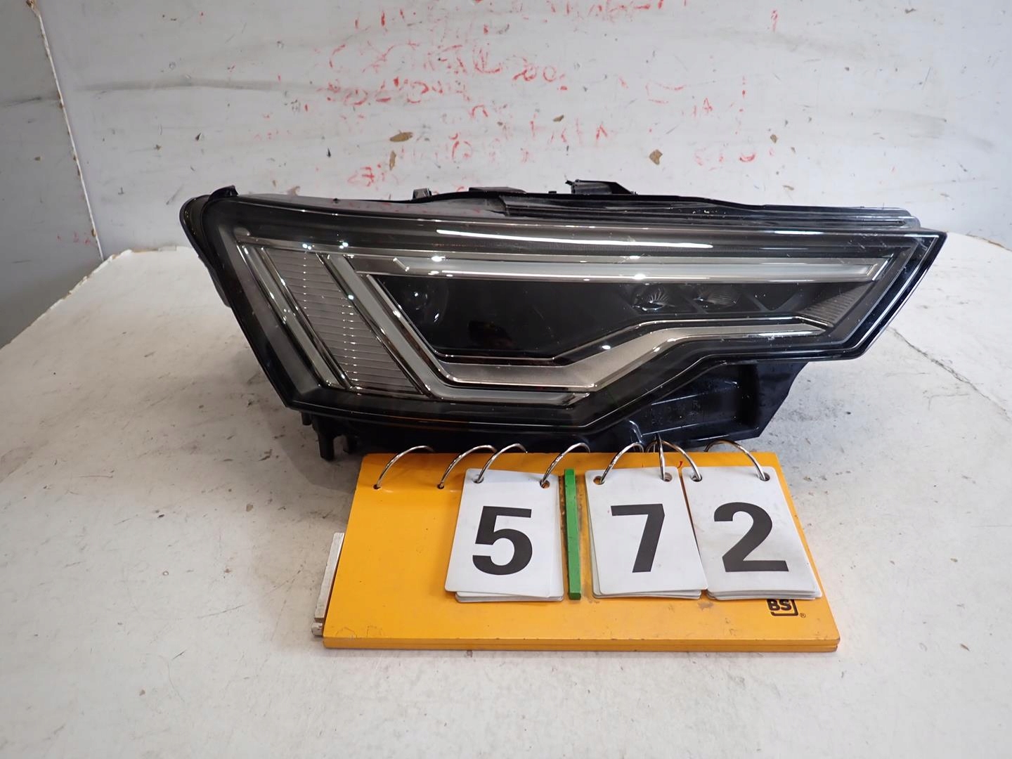 Licht vorne vorne rechts AUDI A6 C8 2018- FULL LED 4K0941040
