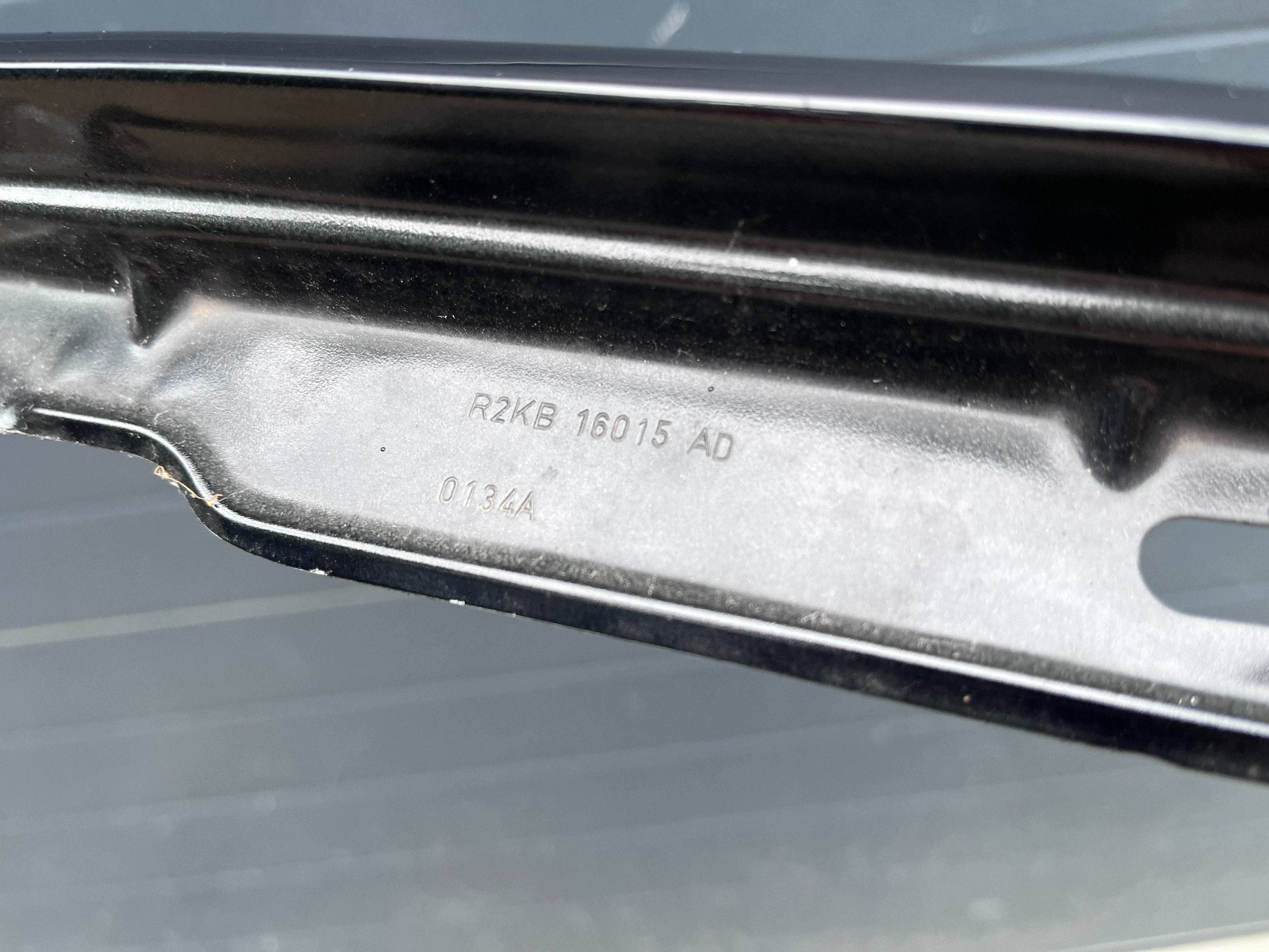 Ford Explorer EV 24- blatník pravý předek přední