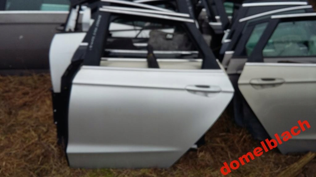 FORD MONDEO MK5 KOMBI DRZWI LEWE TYŁ Kolor niebieski