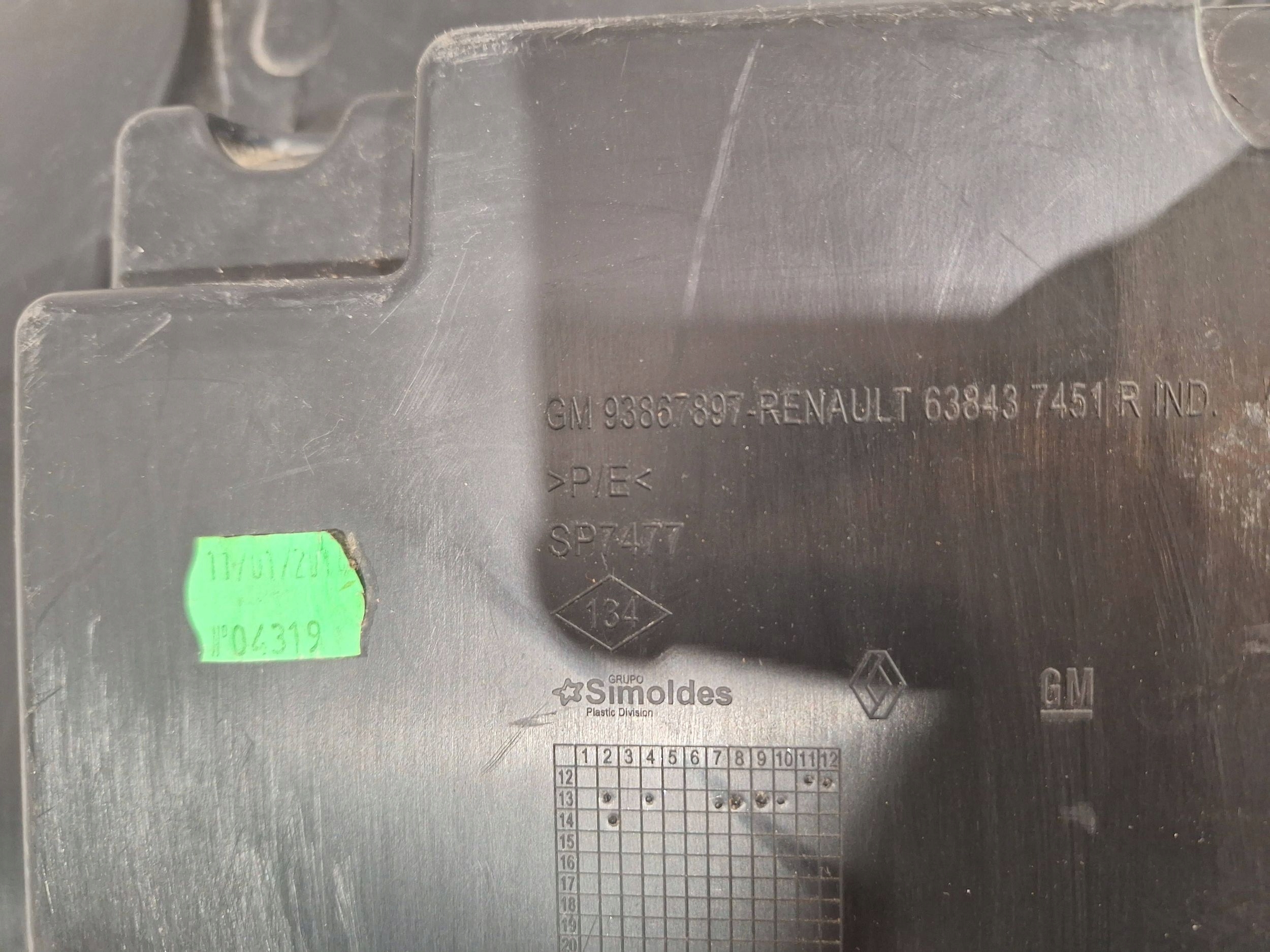 mudguard front left 638437451R RENAULT TRAFIC III VIVARO B 14