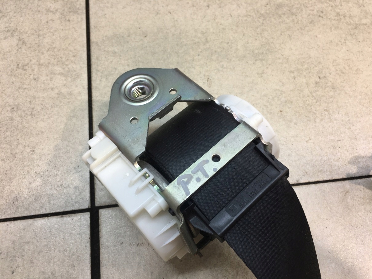Gurten Sicherheits rechts heck VW PASSAT B6 3C9857806G