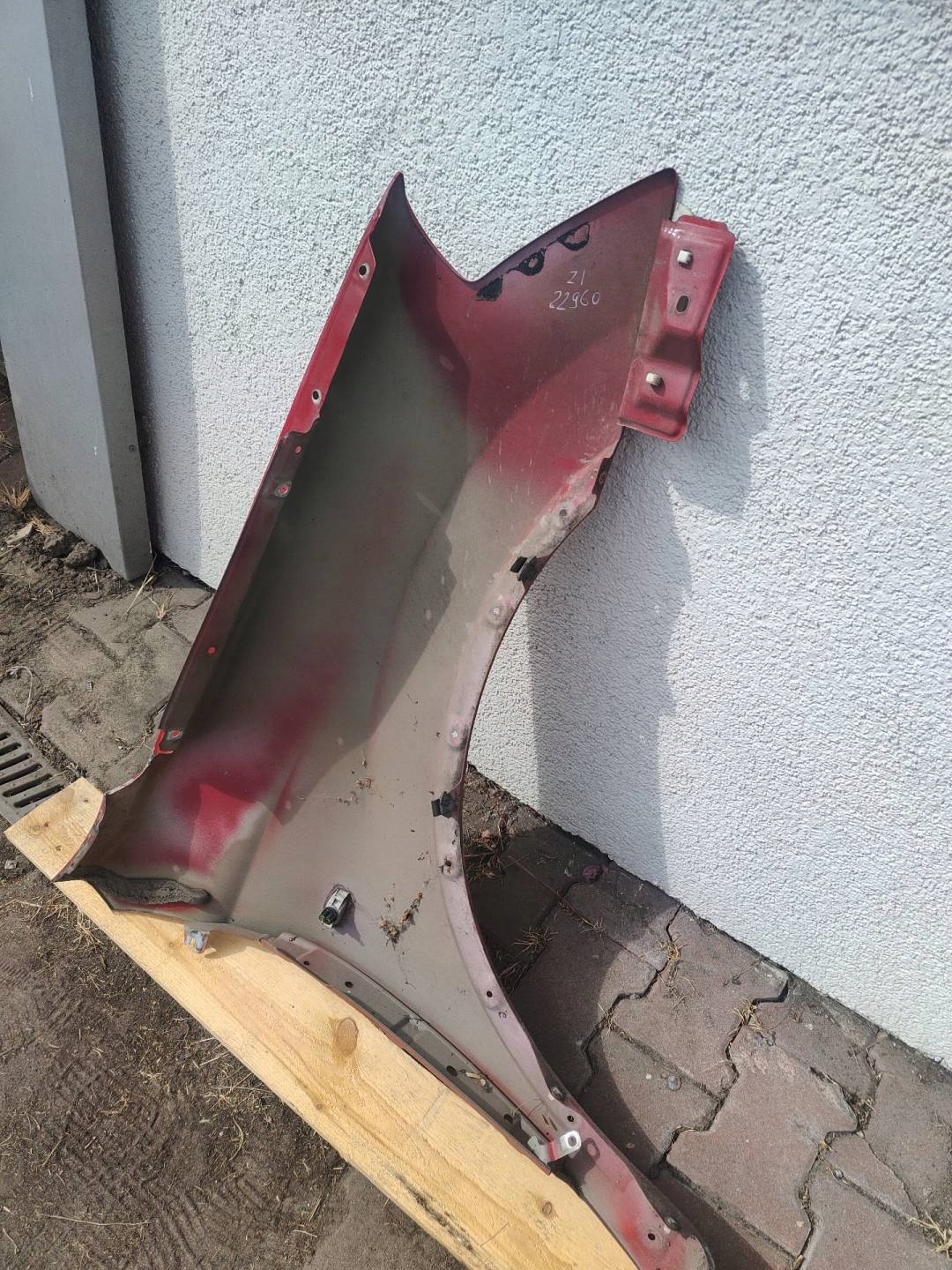 fender front left side Nissan Qashqai J10 2008
