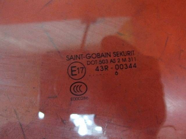 Chrysler PT Cruiser window door left front front