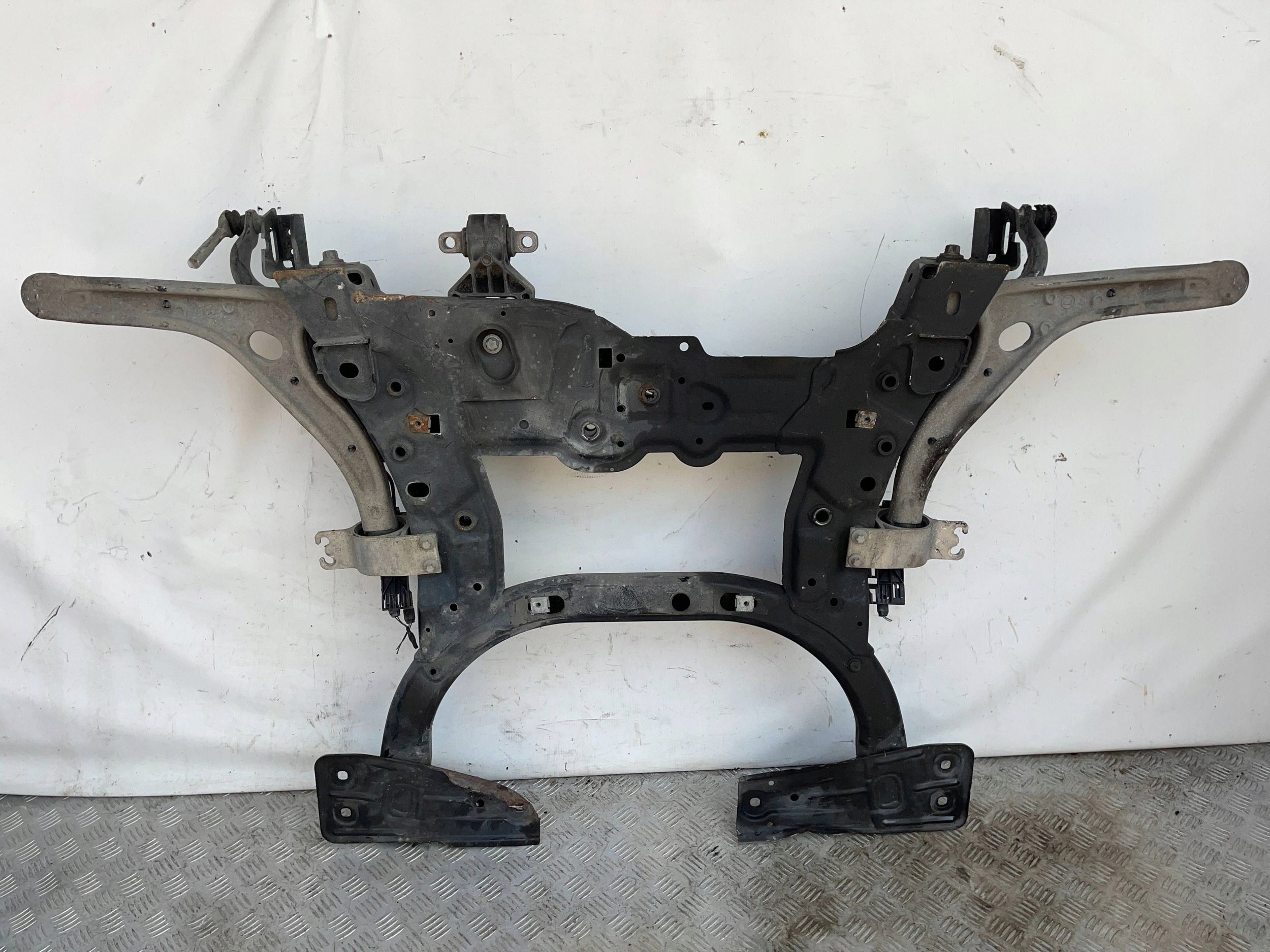 axle beam axle beam front front Mercedes-Benz B KLASSA W246 246 1.8 CDI