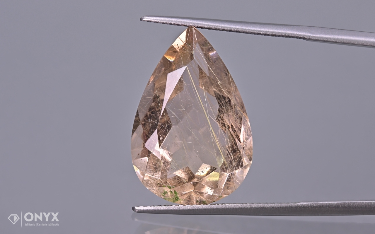 Křemen s rutilem fazetovaná slza 21,5x14,5 mm