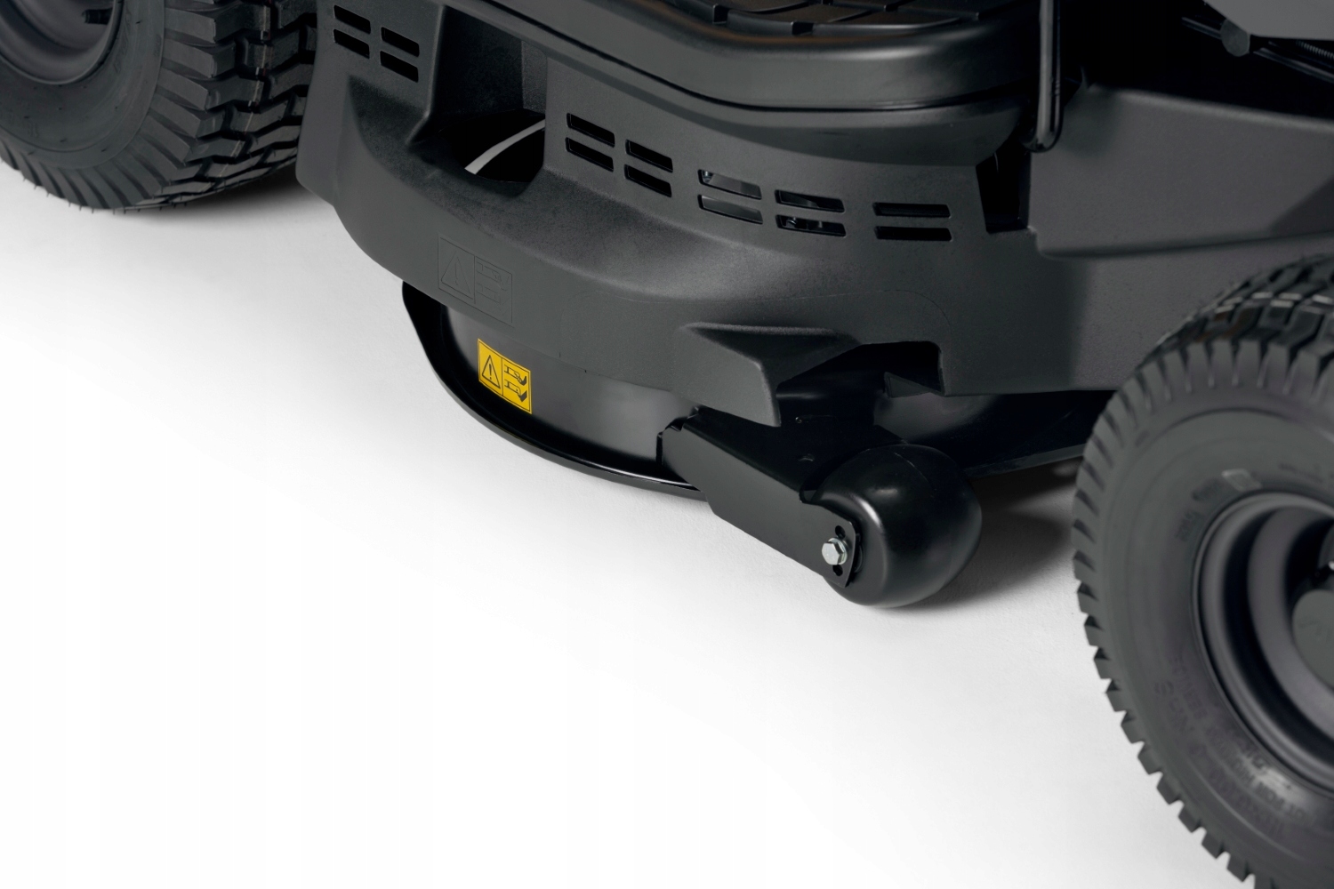 Traktor Ogrodowy STIGA Estate 384 Hydrostat MAX 15 KM NOWOŚĆ FOTEL SCHOWEK Moc 6.8 kW