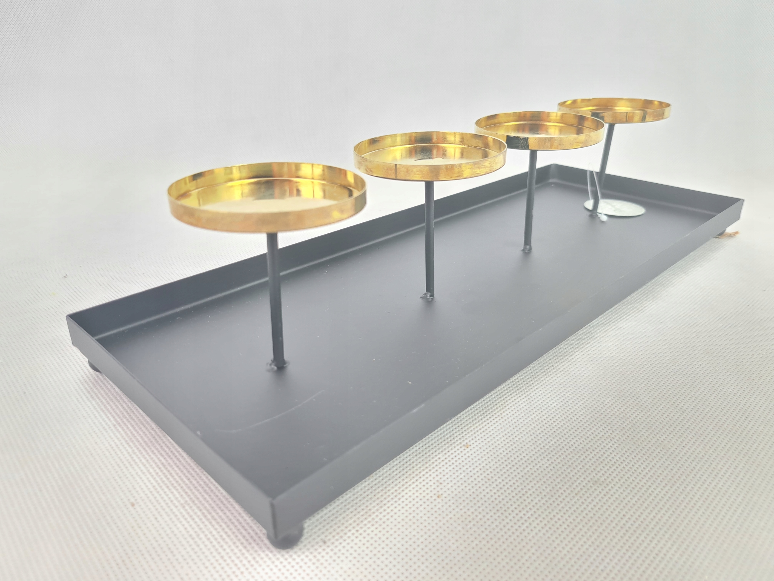 ŚWIECZNIK METALOWY NA 4 ŚWIECE ZŁOTO CZARNY 55cm