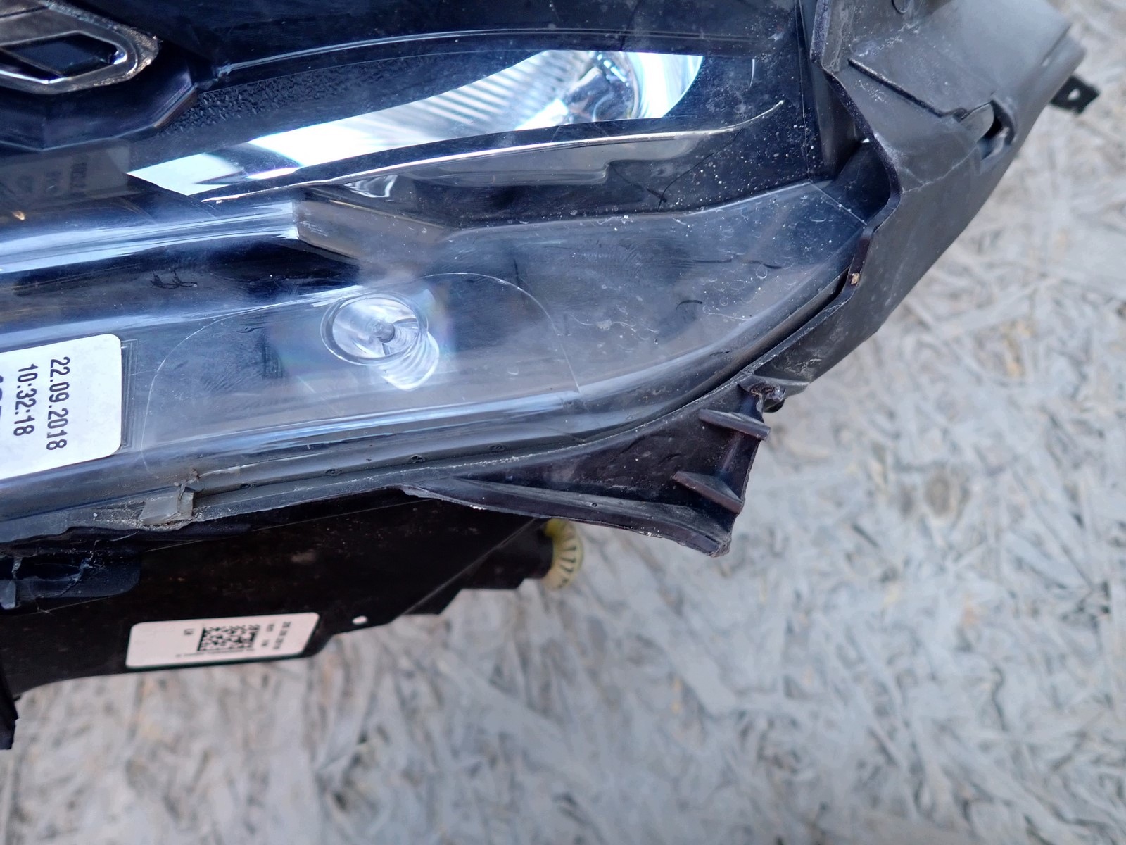 light left REFLEKTOR left RENAULT CLIO IV LIFT 16- 260608367R 080 235