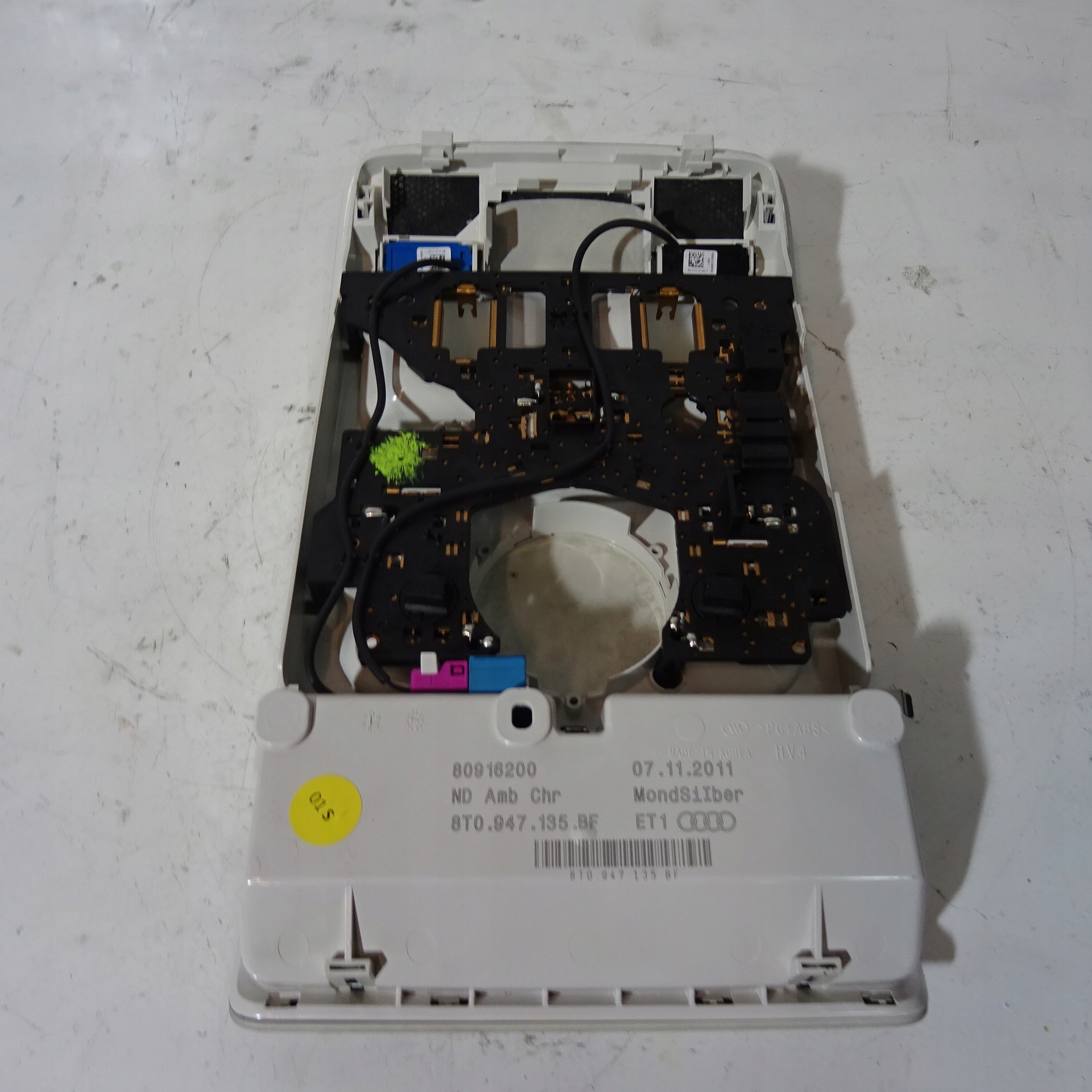 AUDI A4 B8 Berline Feux phare Interne 8T0947135BF
