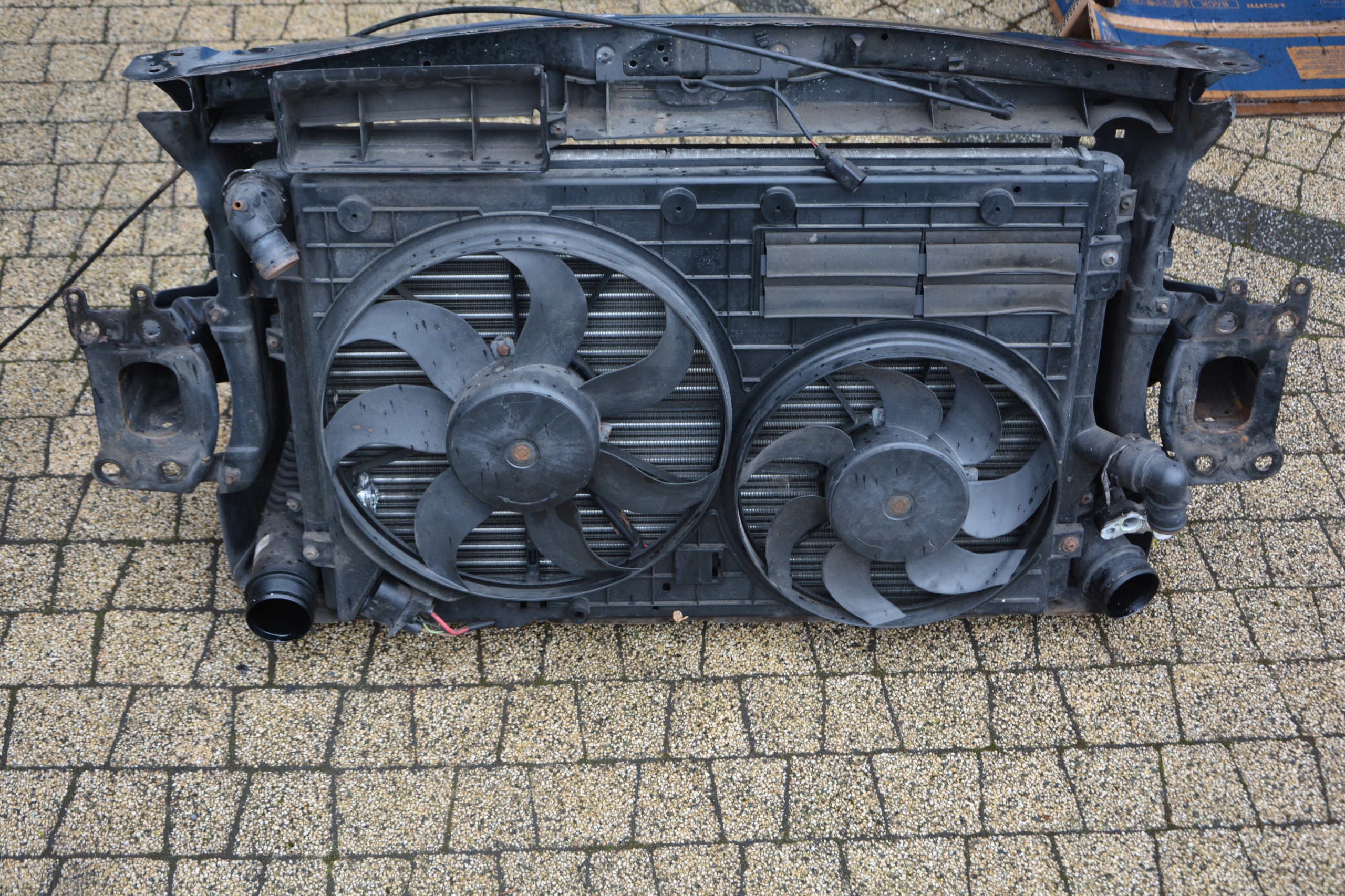 PAS PRZEDNI CHŁODNICE WIATRAKI OCTAVIA 2 RS 08-12 Numer katalogowy części PAS RS