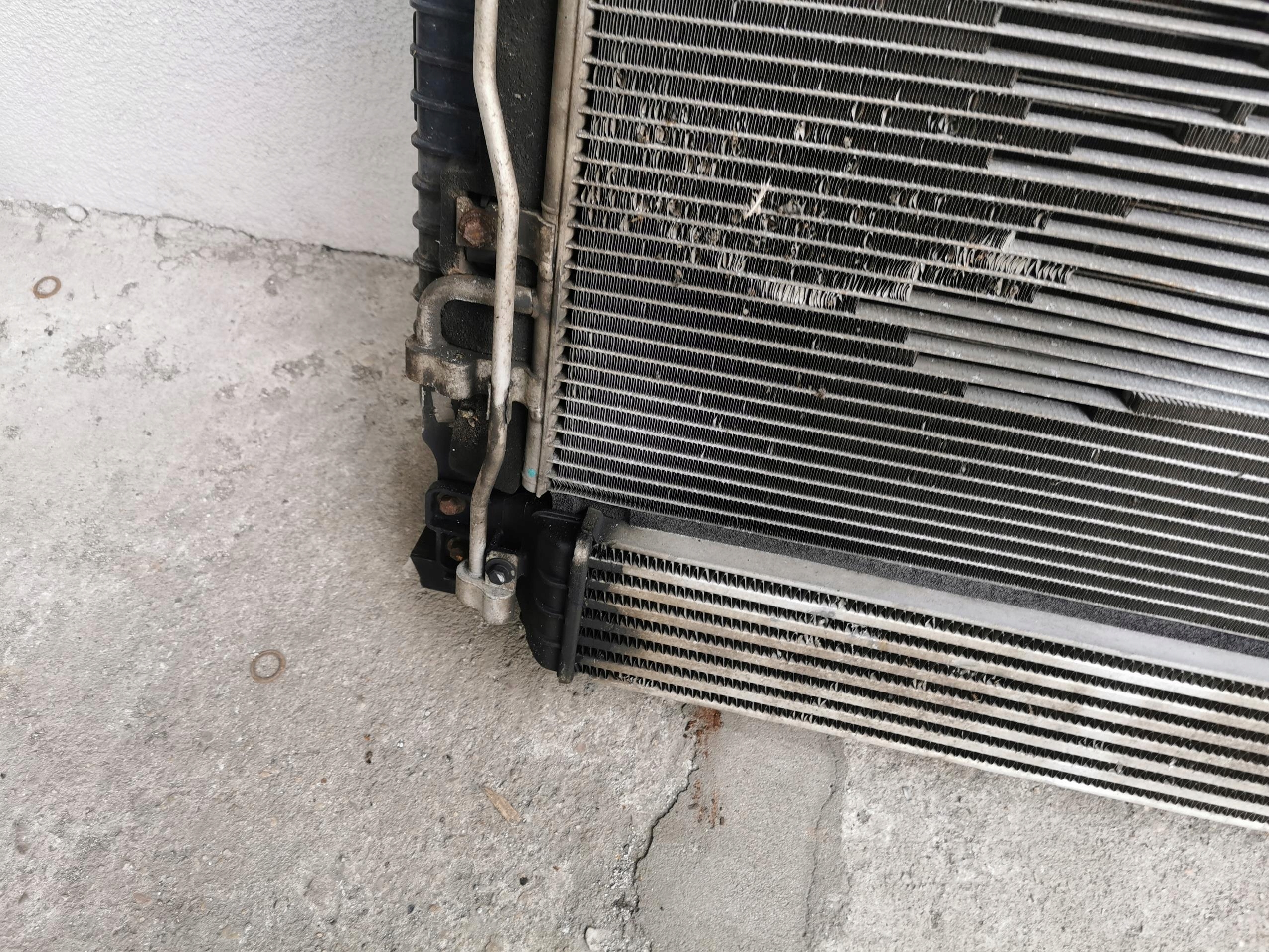 KOMPLET Radiateur CHEVROLET CAPTIVA 20913983 2.0D